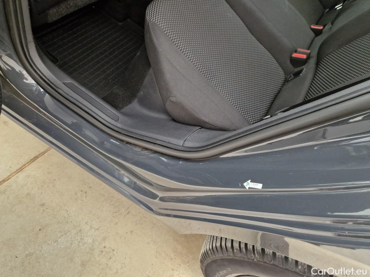  Volkswagen  Polo 1.0 80CP Trendline #59