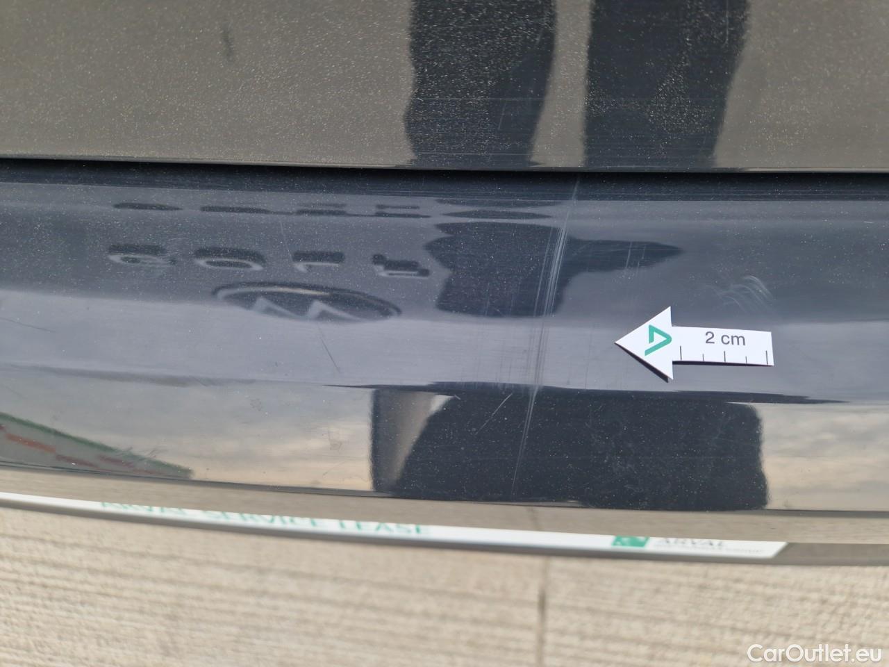  Volkswagen  Golf  Life 1.0 TSI #27