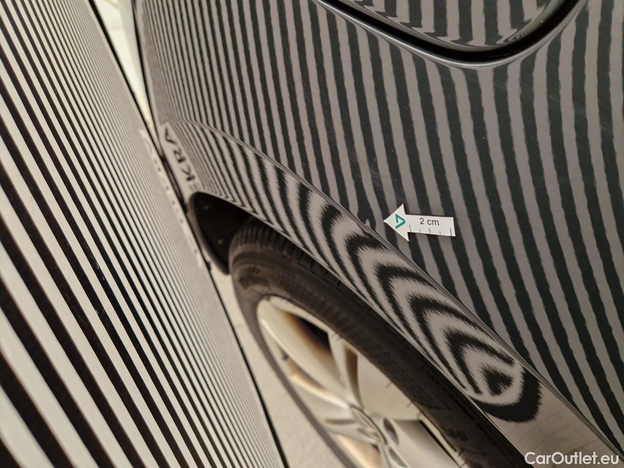  Volkswagen  Golf  Life 1.0 TSI #24