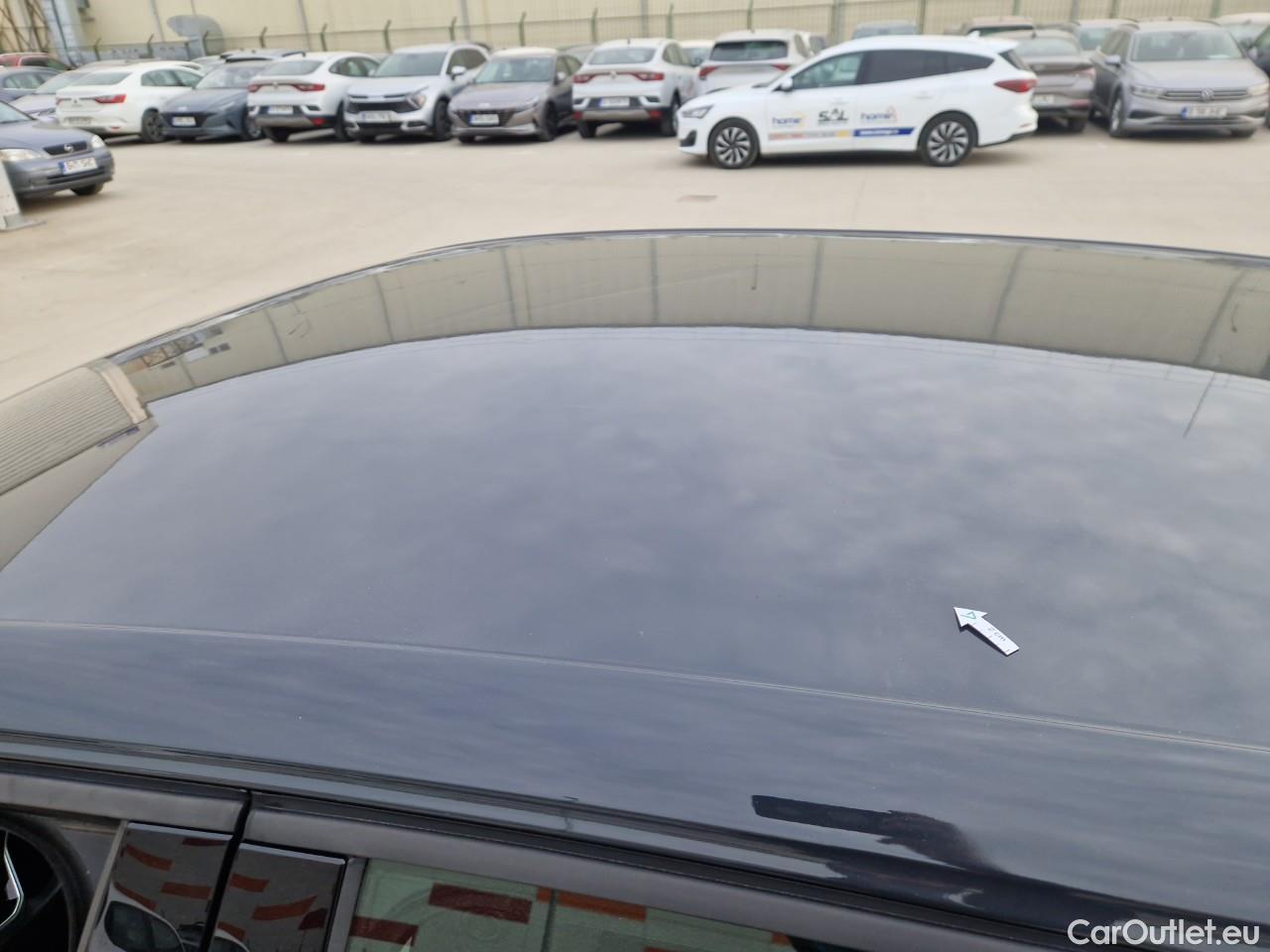  Volkswagen  Golf  Life 1.0 TSI #33