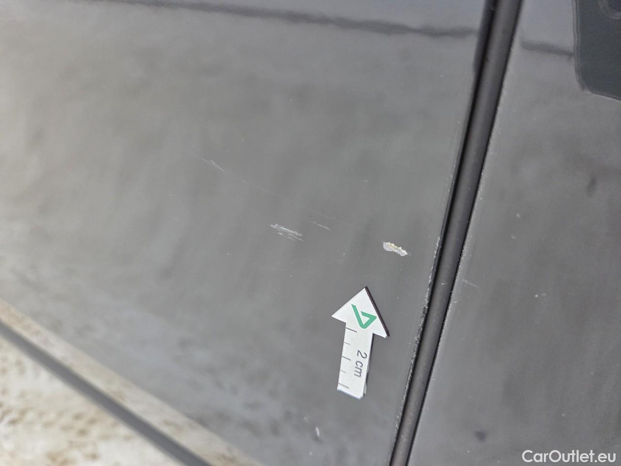  Volkswagen  Golf  Life 1.0 TSI #3