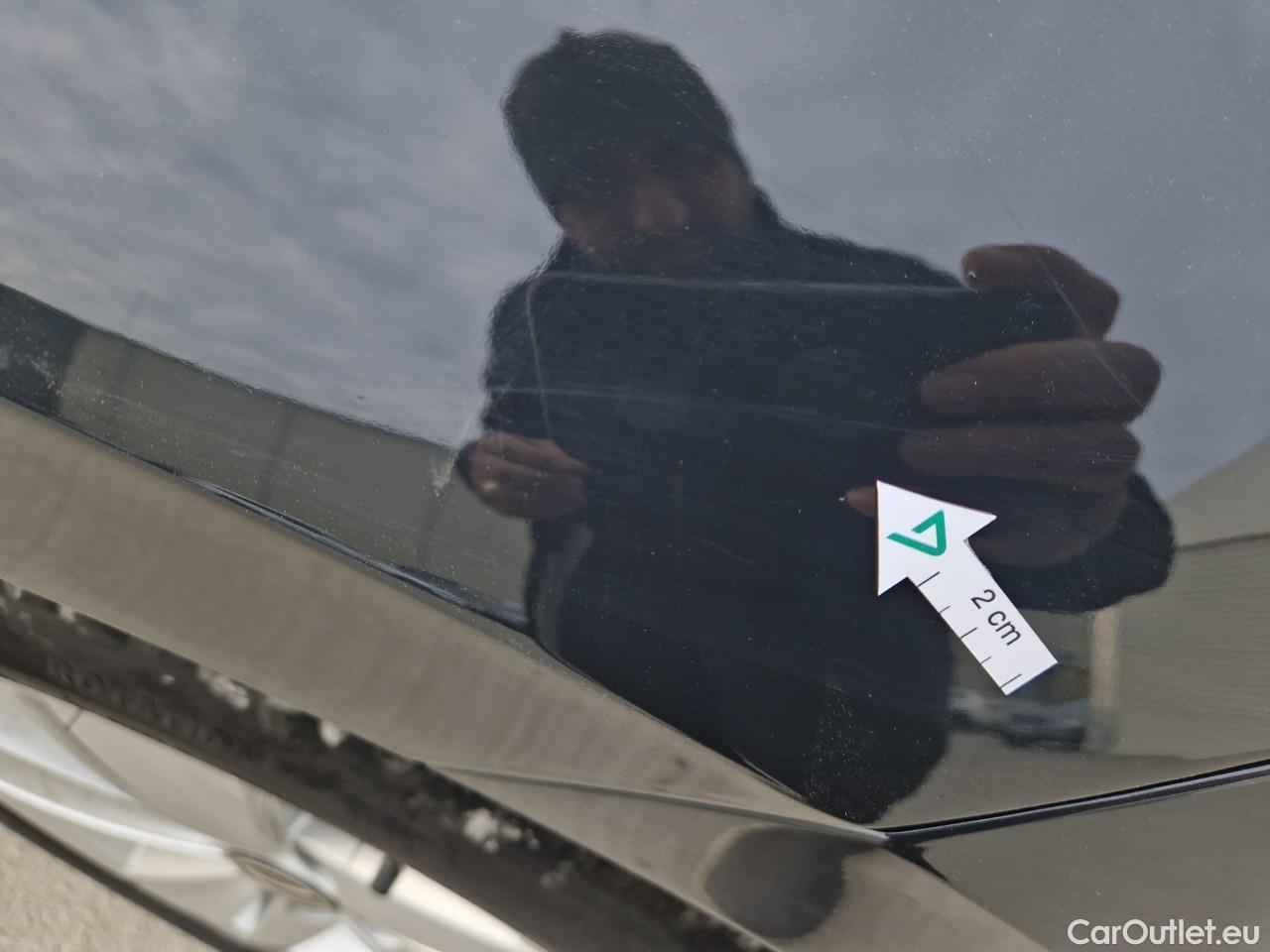  Volkswagen  Golf  Life 1.0 TSI #18