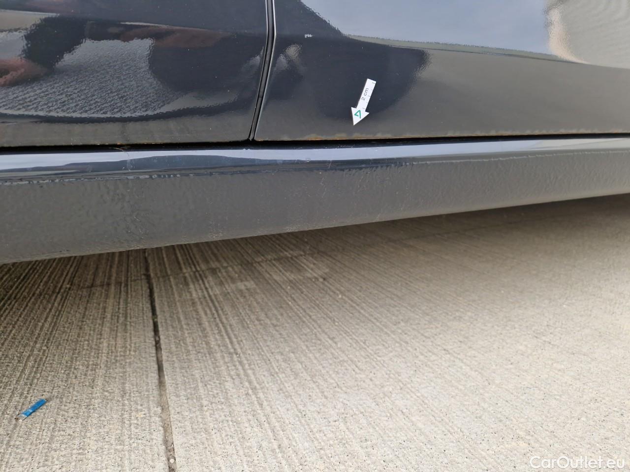  Volkswagen  Golf  Life 1.0 TSI #19