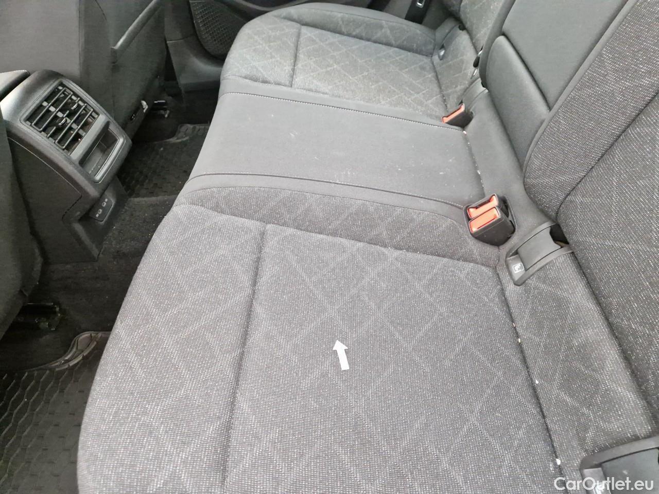  Volkswagen  Golf  Life 1.0 TSI #55