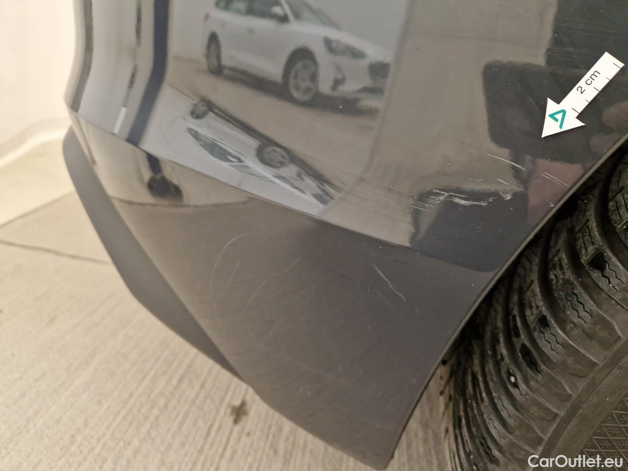  Volkswagen  Golf  Life 1.0 TSI #27