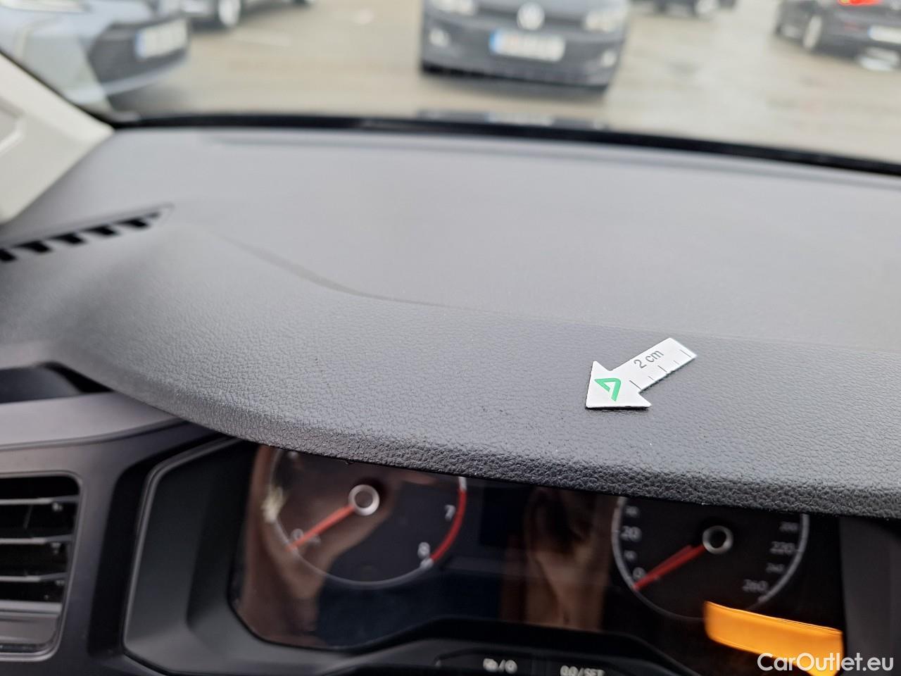  Volkswagen  Polo 1.0 80CP Trendline #42