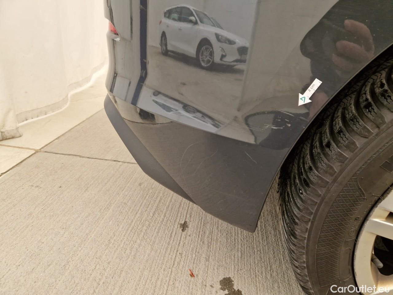  Volkswagen  Golf  Life 1.0 TSI #33