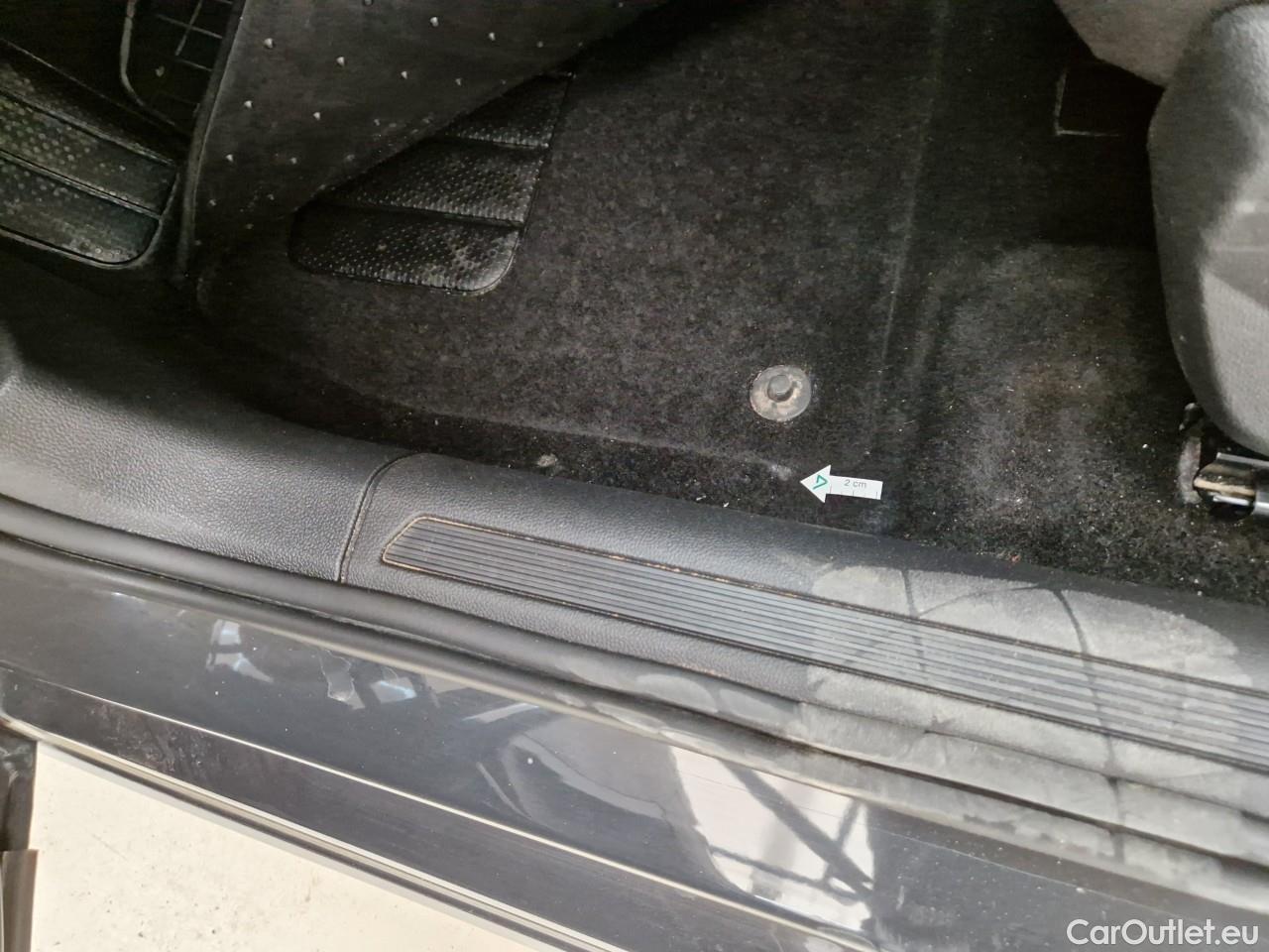  Volkswagen  Polo 1.0 80CP Trendline #49