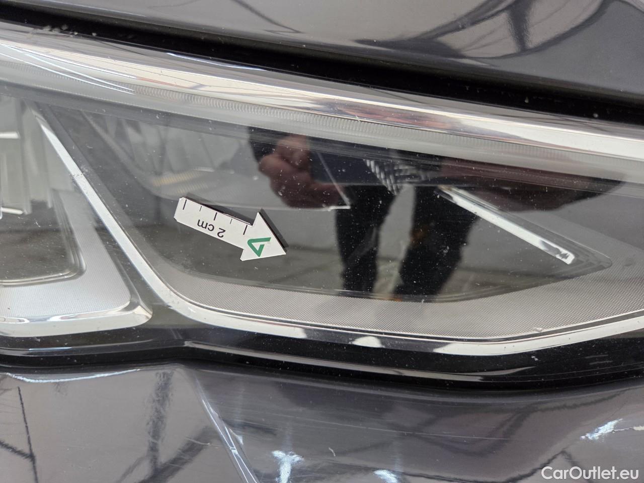  Volkswagen  Golf  Life 1.0 TSI #14