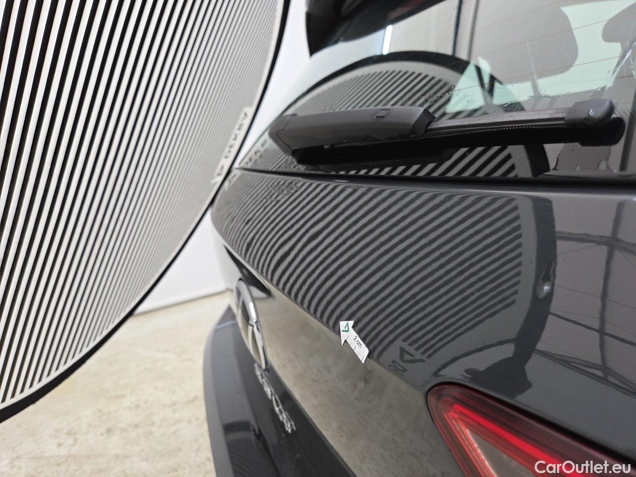  Volkswagen  Golf  Life 1.0 TSI #26