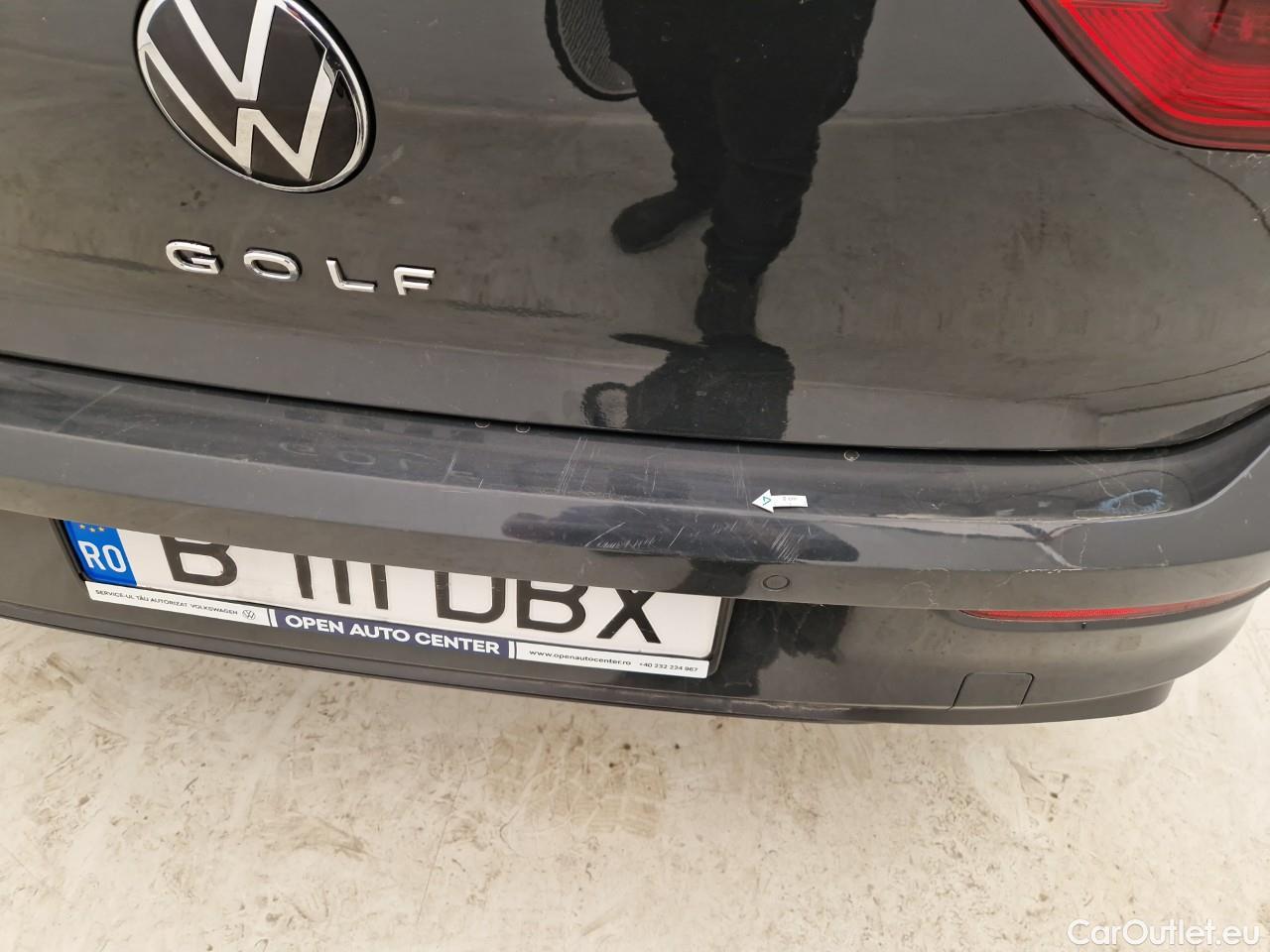  Volkswagen  Golf  Life 1.0 TSI #37