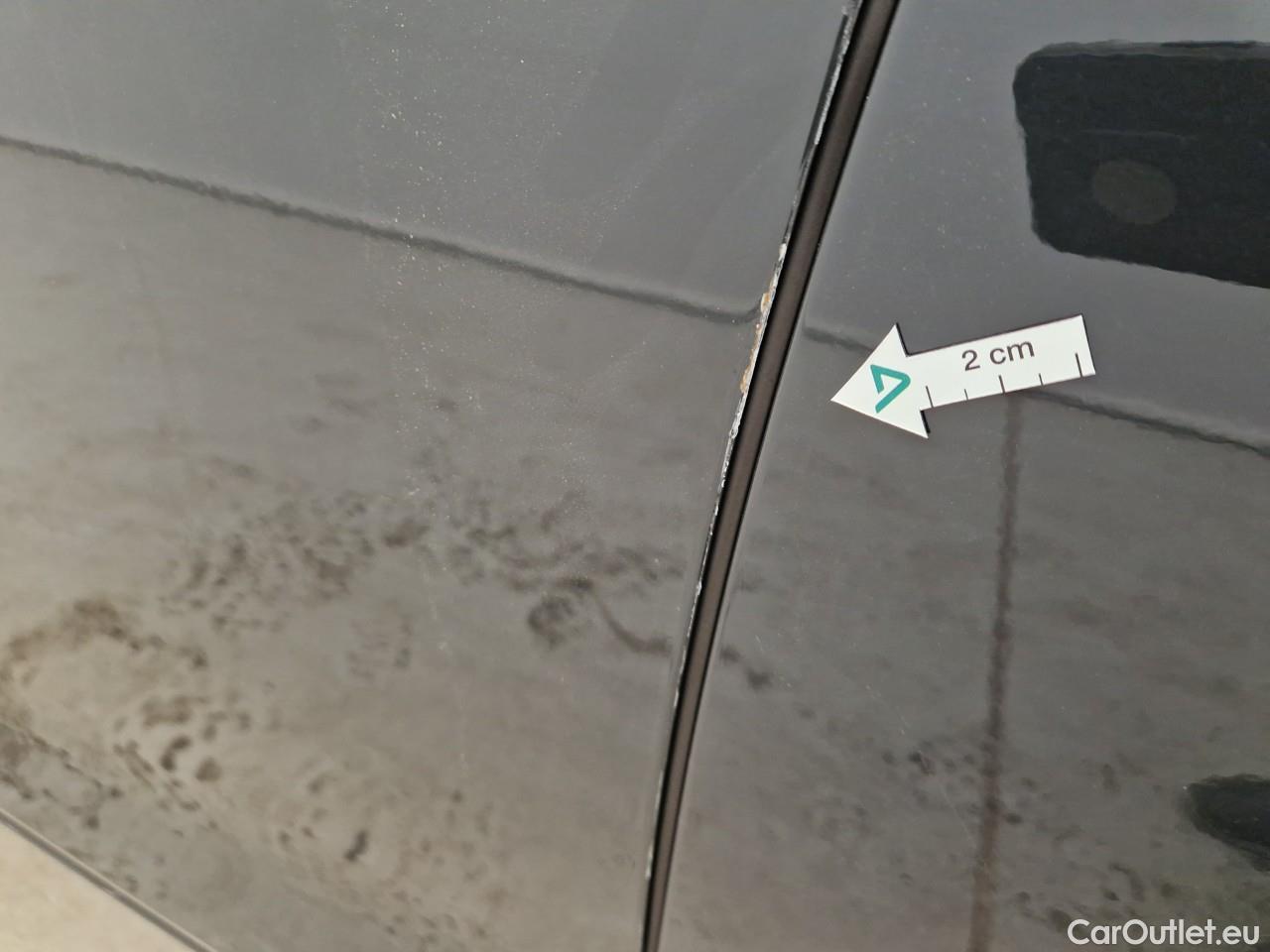  Volkswagen  Golf  Life 1.0 TSI #1