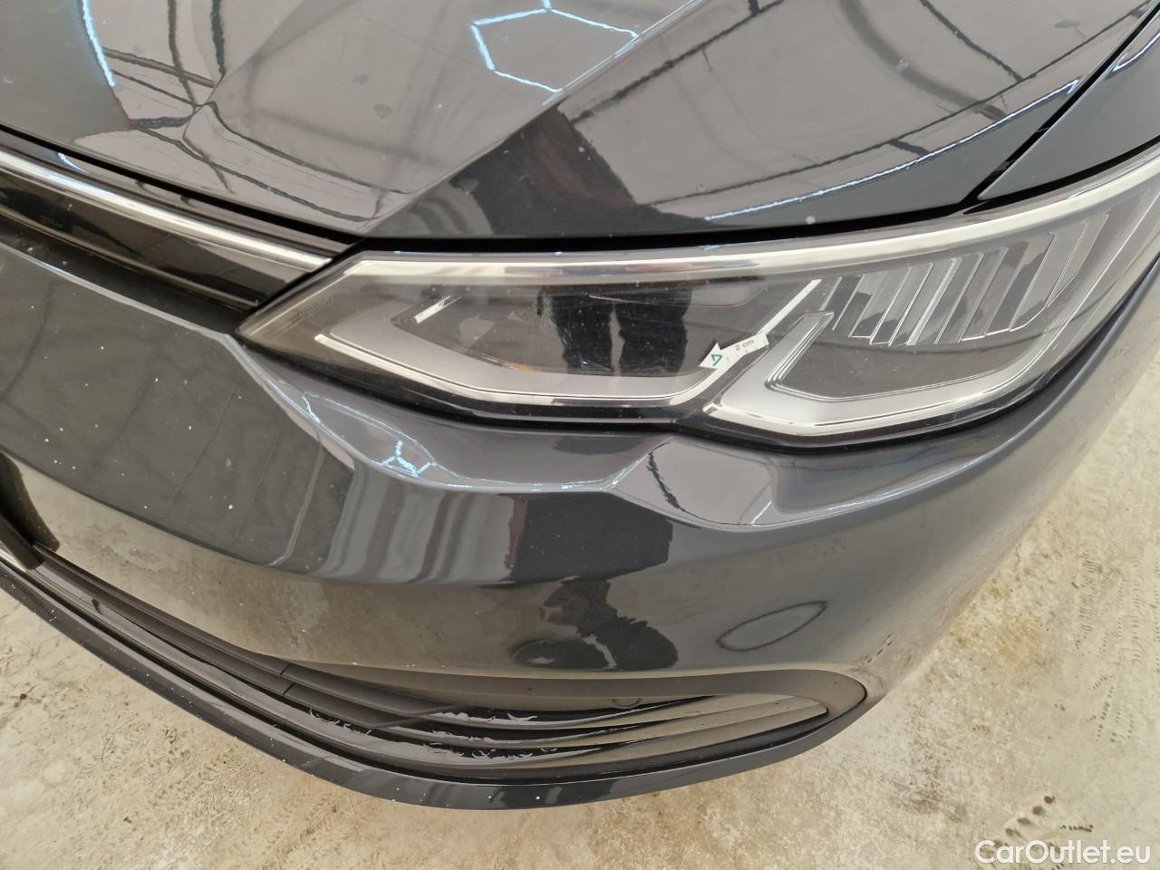  Volkswagen  Golf  Life 1.0 TSI #21