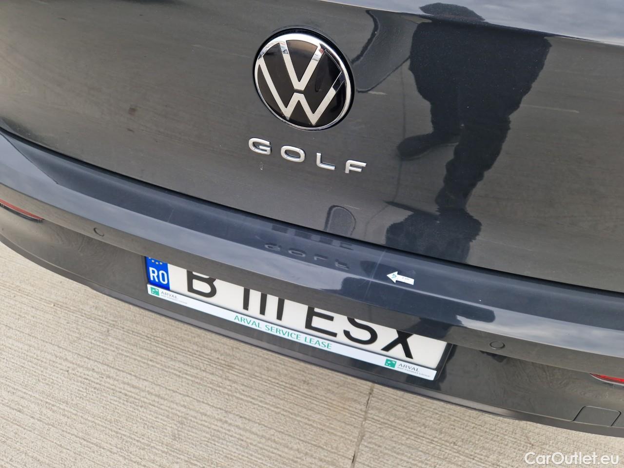  Volkswagen  Golf  Life 1.0 TSI #28