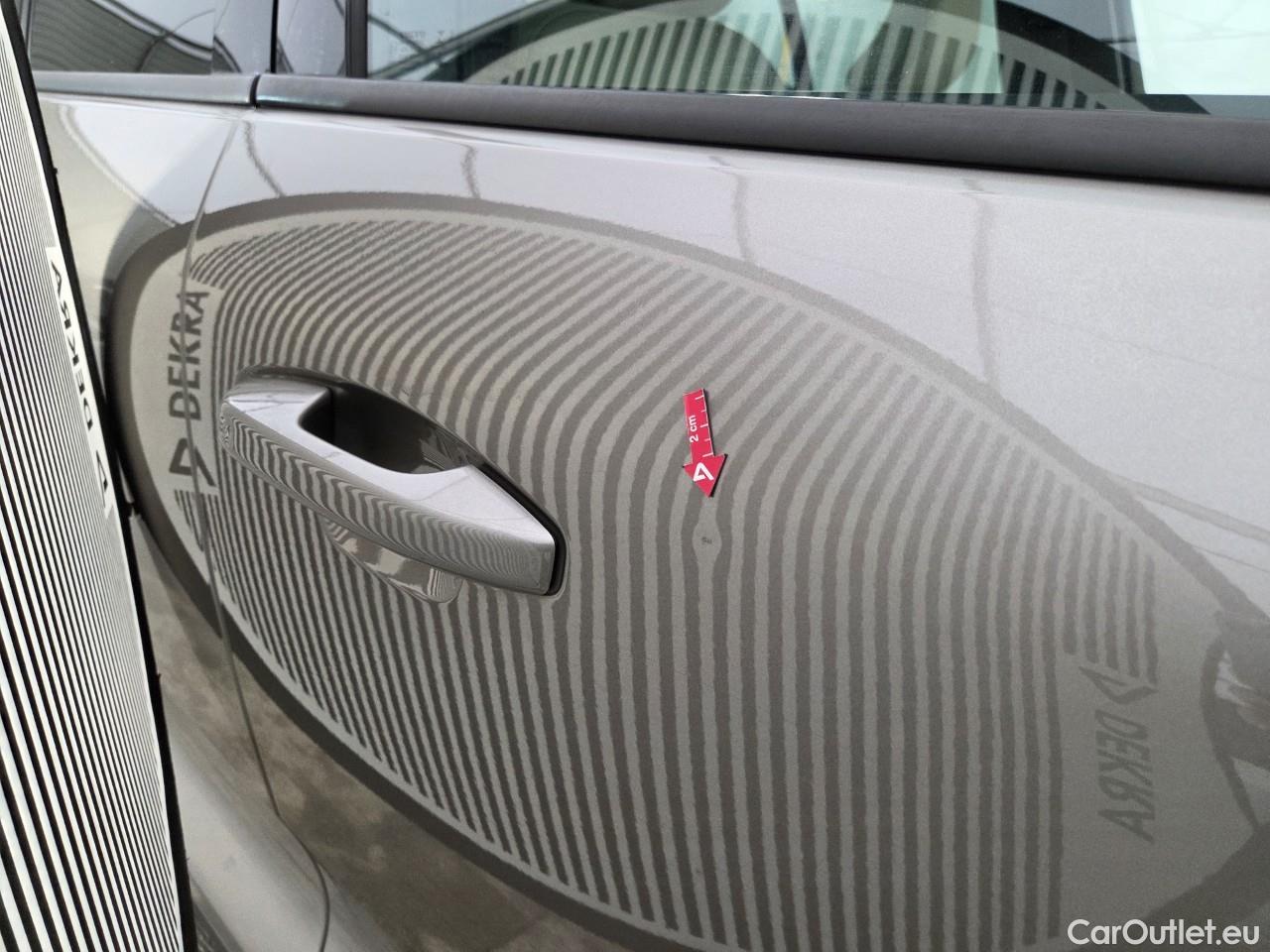  Volvo  XC 40 2.0 B4 P 197CP Momentum Pro AT8 #23