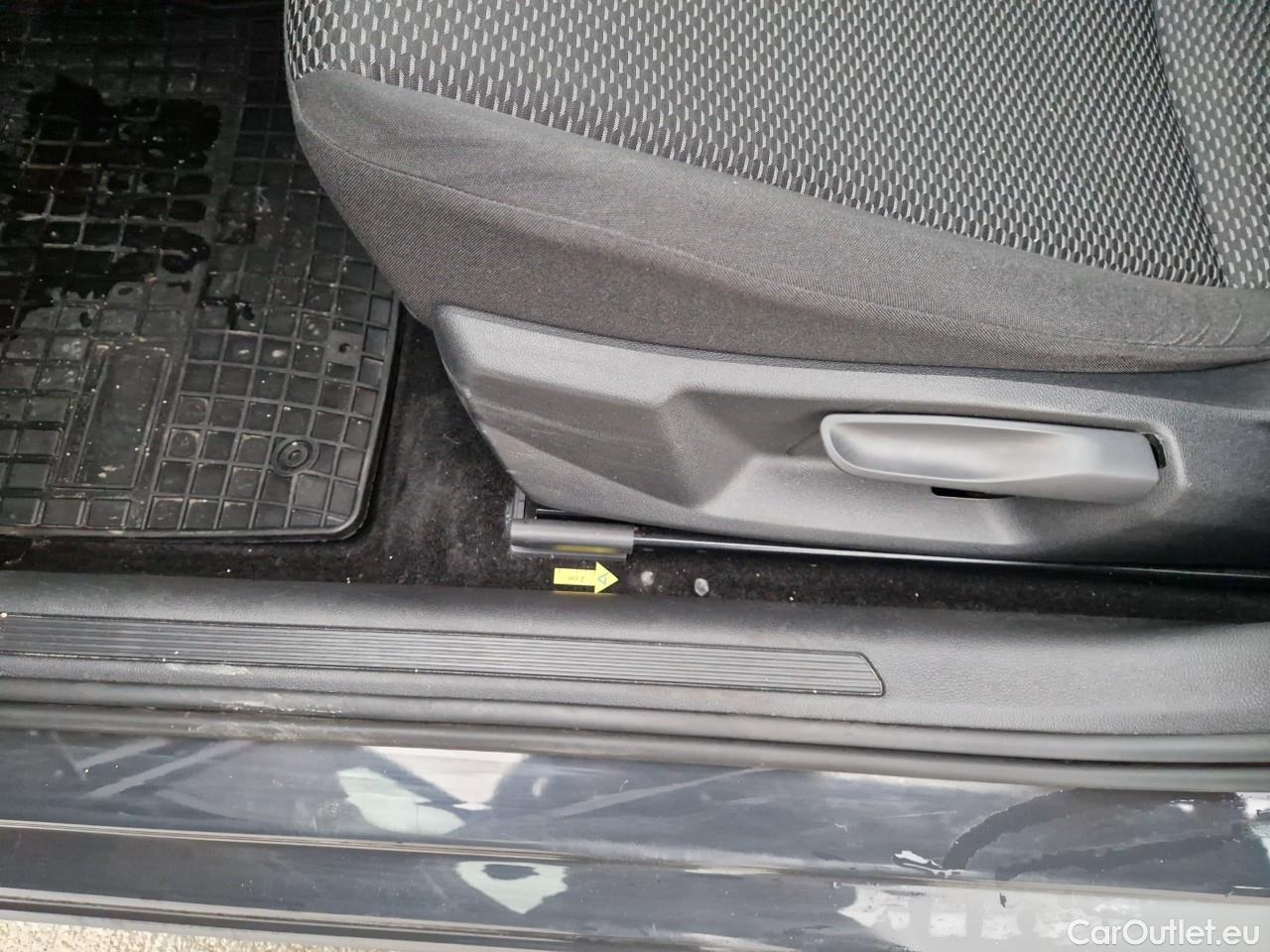  Volkswagen  Polo 1.0 80CP Trendline #28