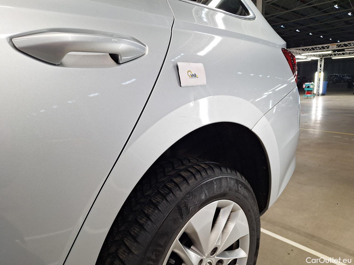  Skoda  Octavia Skoda,  Combi '20, Skoda  Combi 2.0 CRTDI 85kW Ambition 5d #26