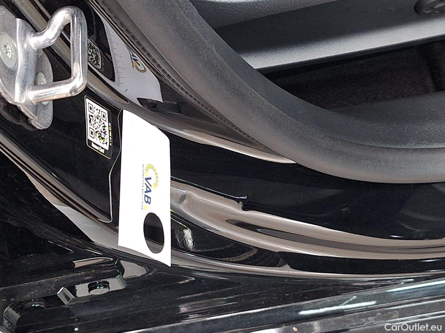  Mercedes  CLA-Klasse Mercedes, CLA 250 e, CLA 250 e AMG Line A #37