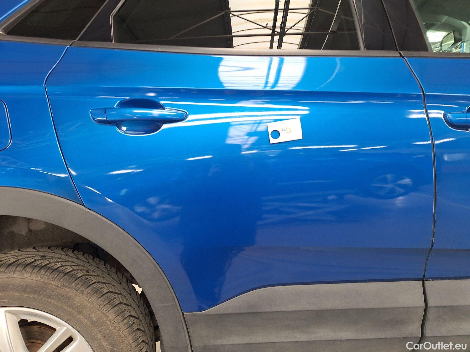  Opel   Grandland X Opel, '17, Opel 1.2 Turbo ECOTEC Start/Stop MT6 E #17