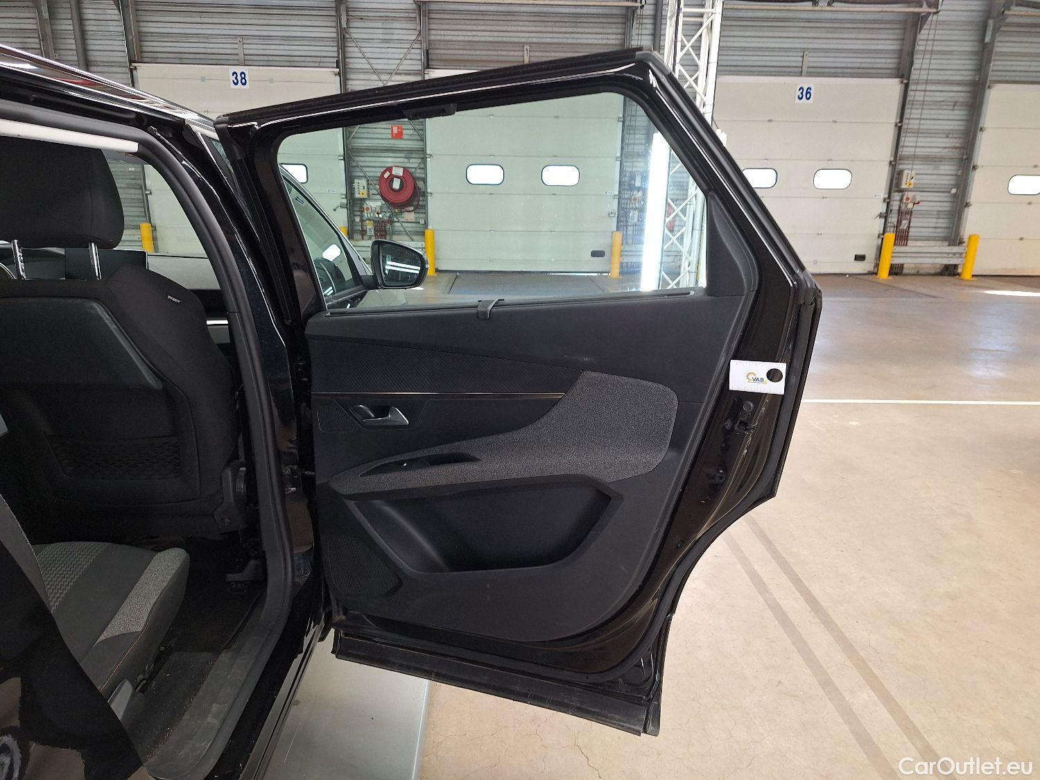  Peugeot  5008 Peugeot,  FL'20, Peugeot  1.2 PureTech 96kW S&S Active Pack 5d #38