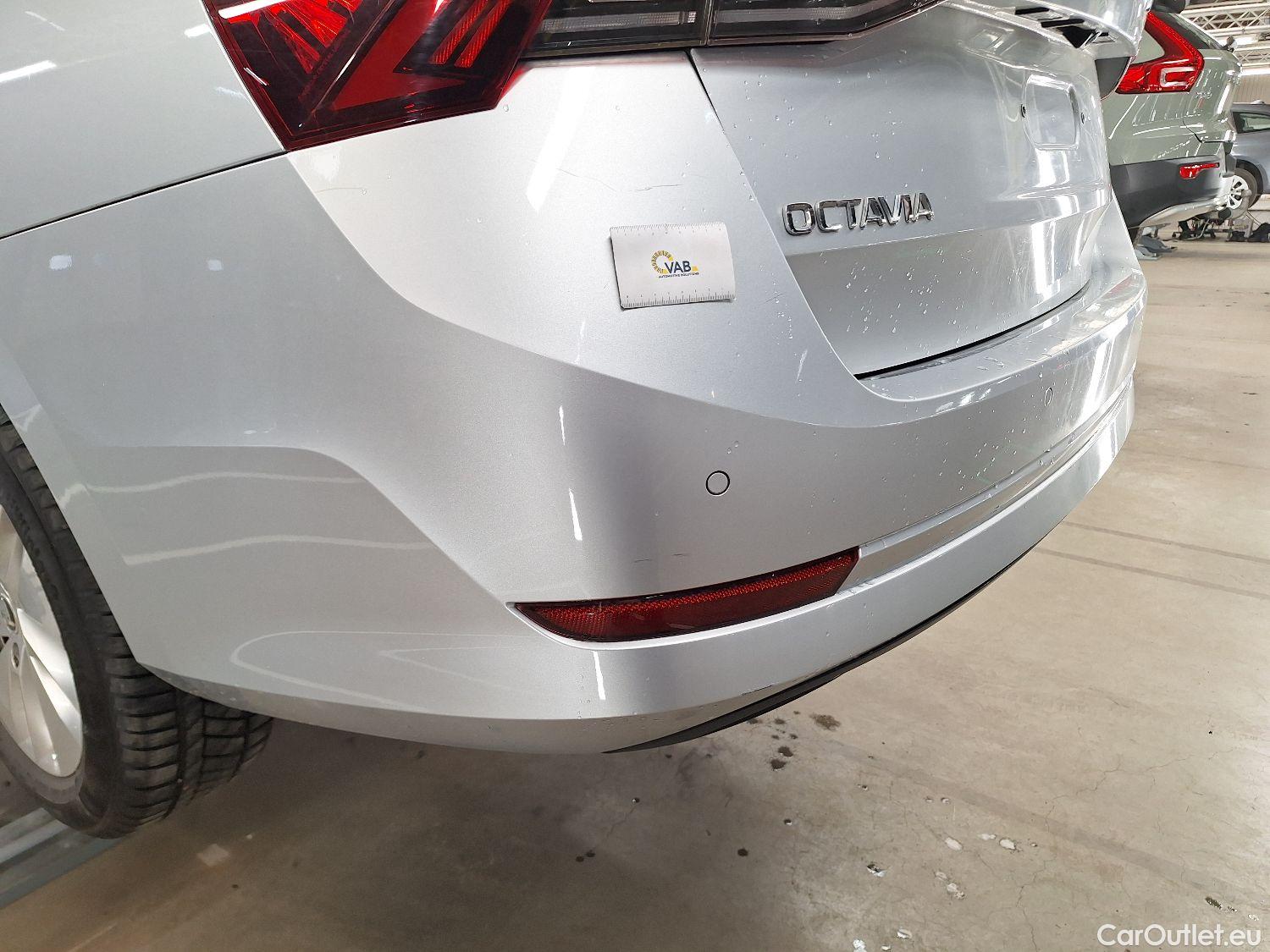  Skoda  Octavia Skoda,  Combi '20, Skoda  Combi 2.0 CRTDI 85kW Ambition 5d #20