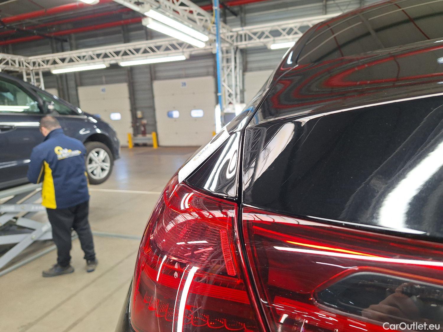  Mercedes  CLA-Klasse Mercedes, CLA 250 e, CLA 250 e AMG Line A #30