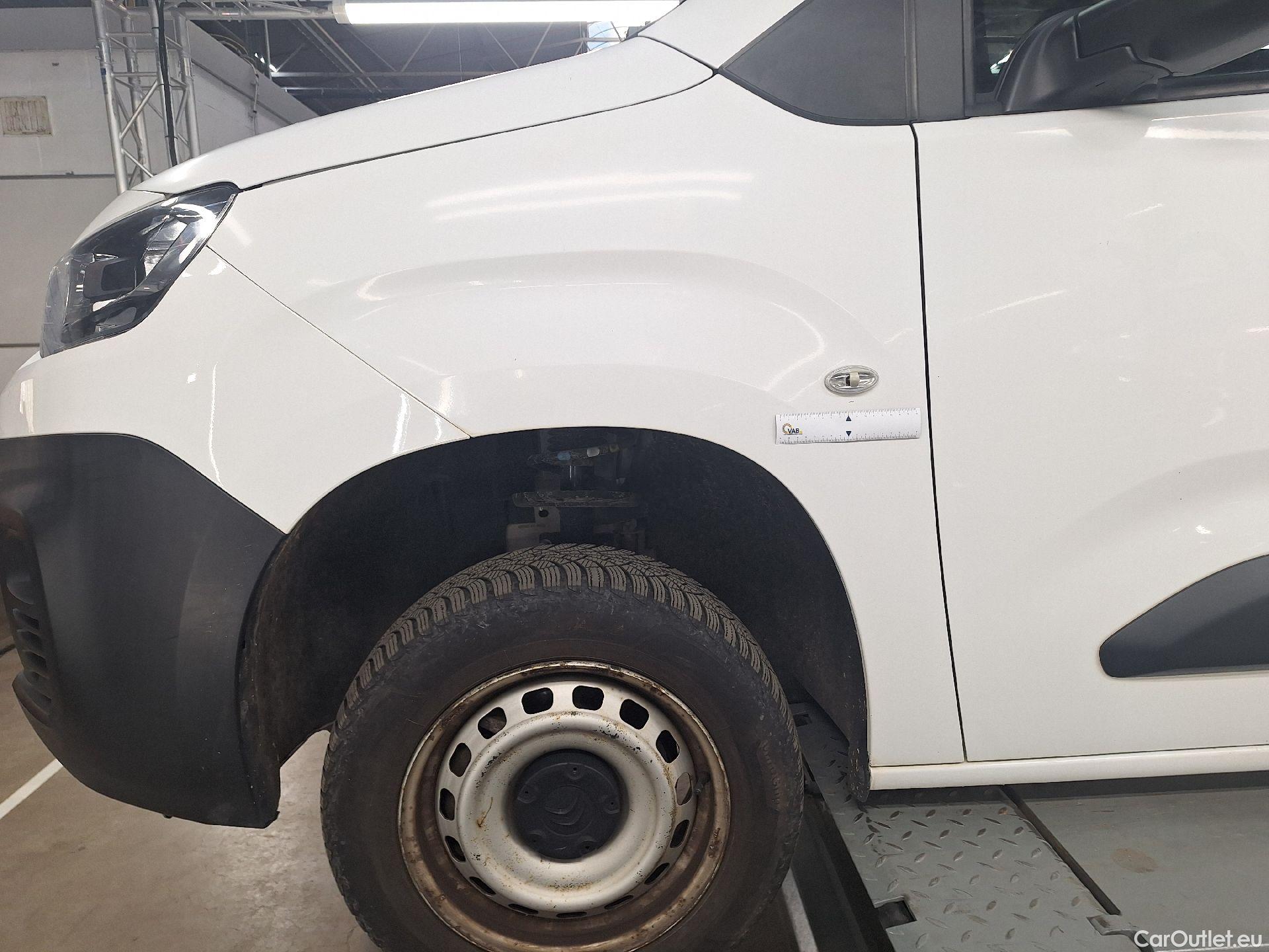  Citroen  Berlingo Citroën, _ '18, Citroën  M Light 1.2 PT 110 S&S MAN6 Contr #28