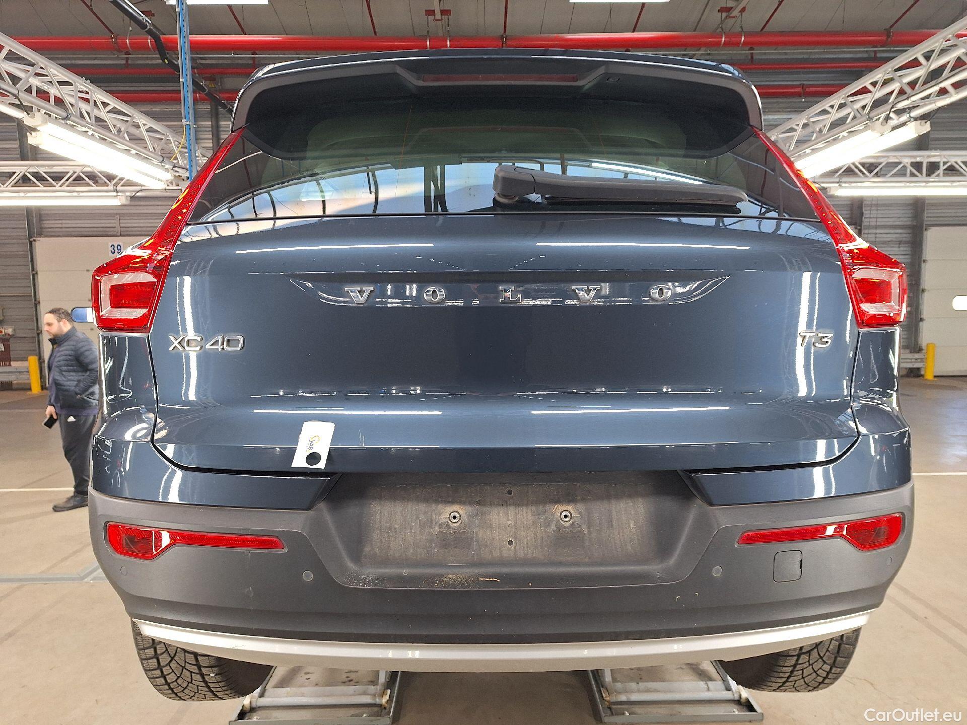  Volvo  XC 40 Volvo, XC40 '17, Volvo XC40 T3 Momentum Pro 5d #18