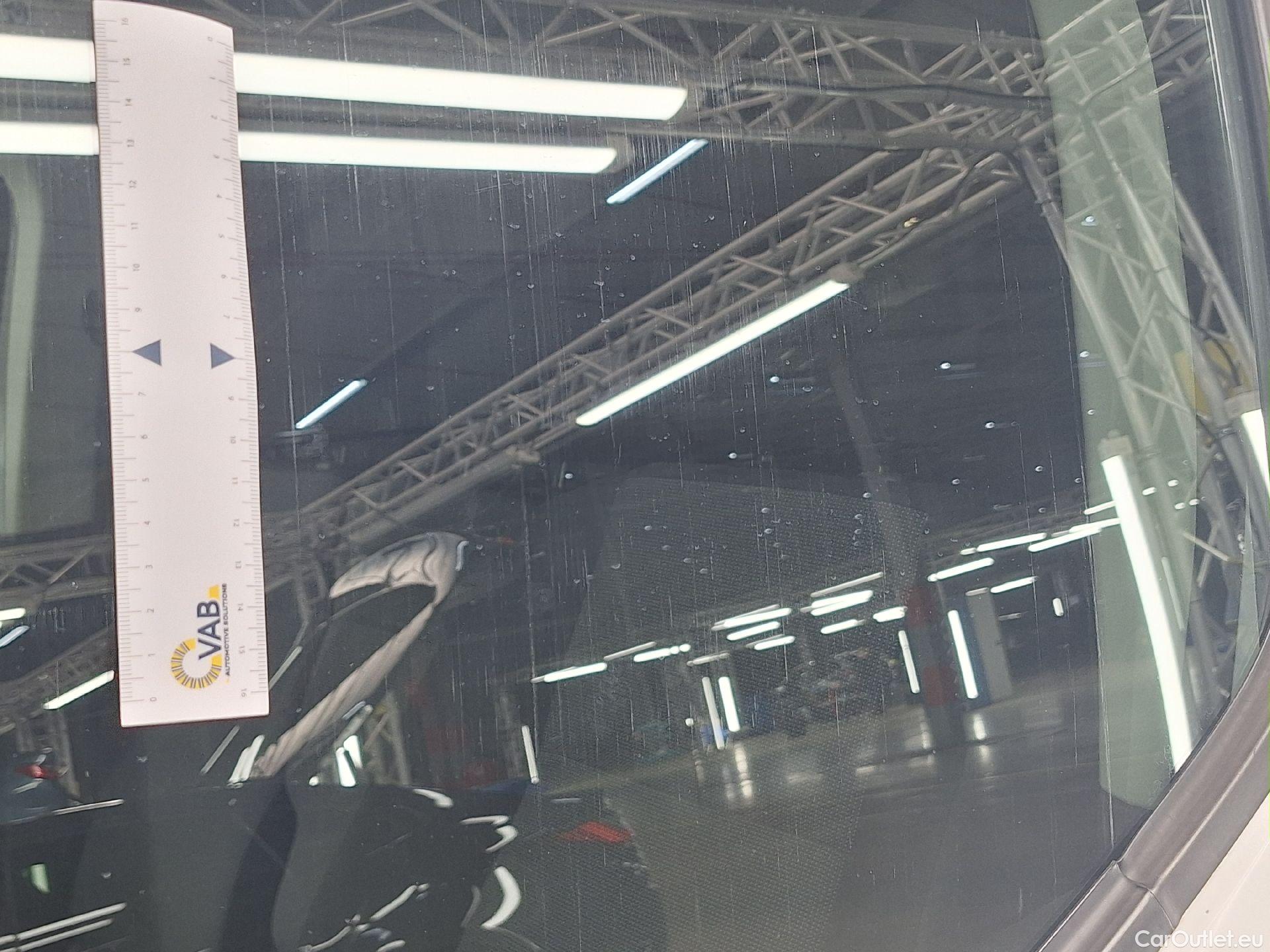  Citroen  Berlingo Citroën, _ '18, Citroën  M Light 1.2 PT 110 S&S MAN6 Contr #110