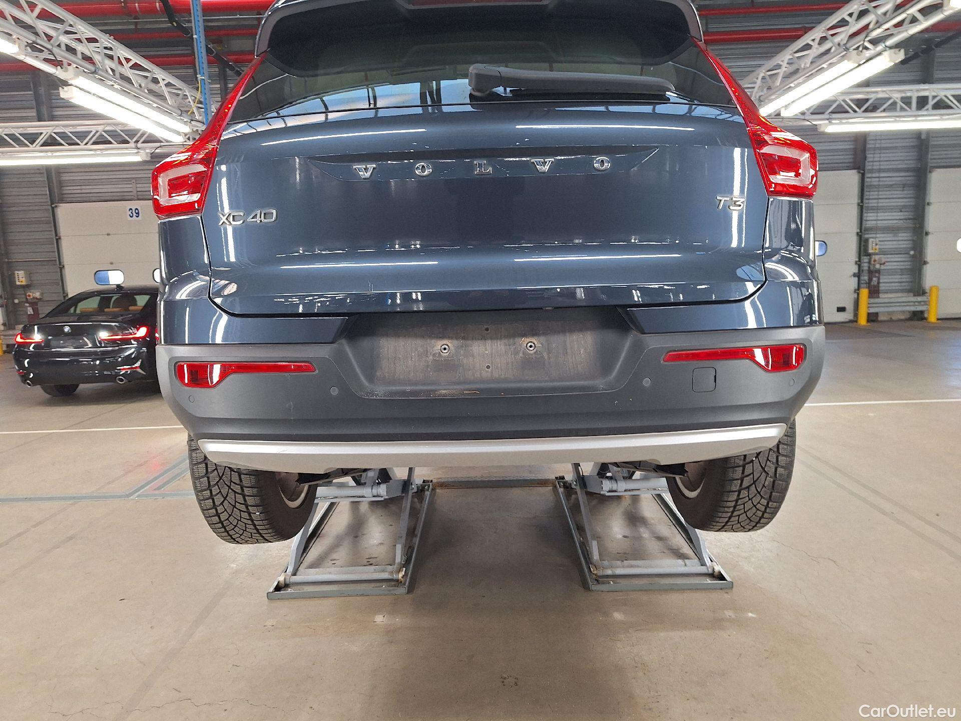  Volvo  XC 40 Volvo, XC40 '17, Volvo XC40 T3 Momentum Pro 5d #15