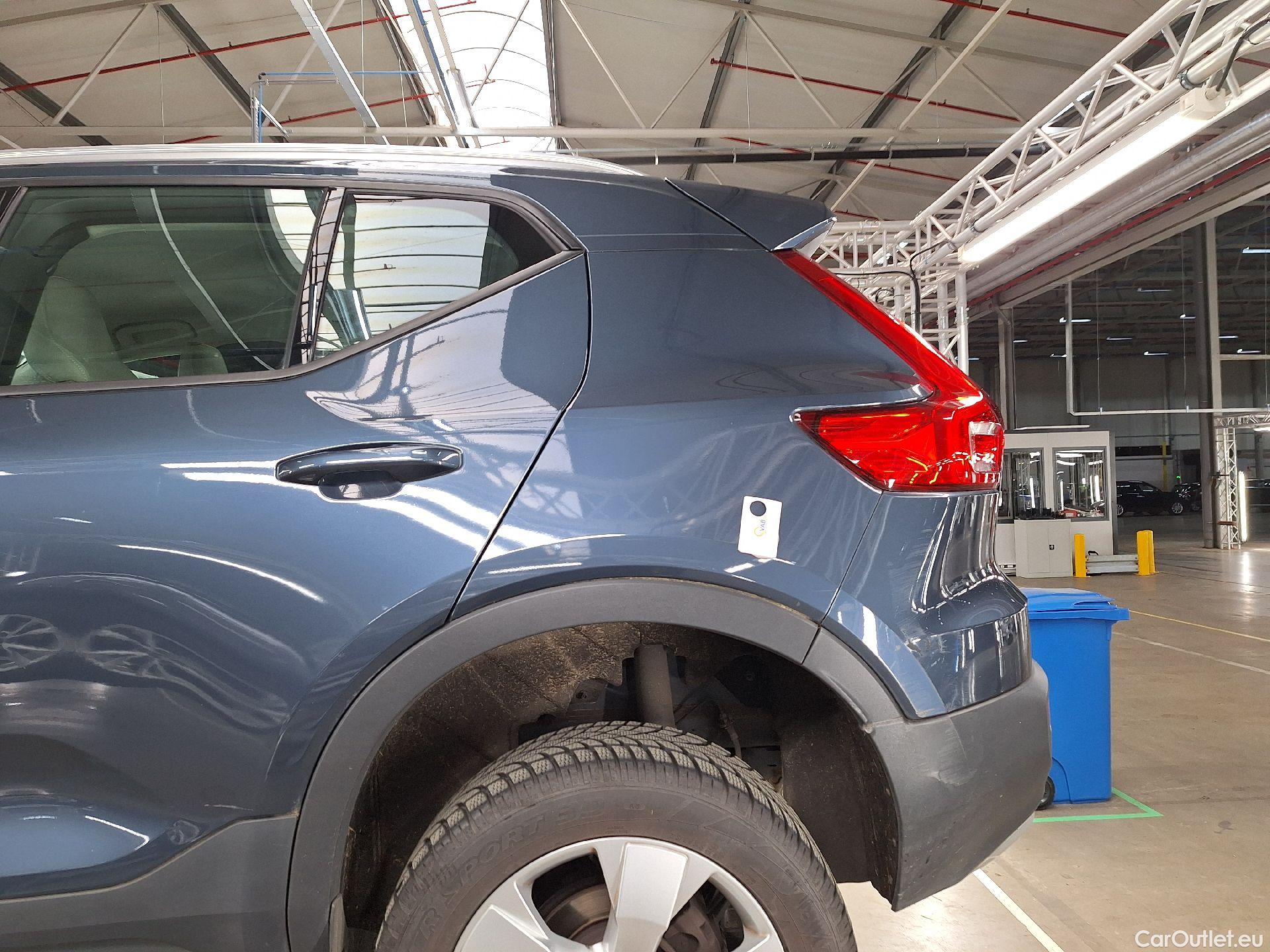  Volvo  XC 40 Volvo, XC40 '17, Volvo XC40 T3 Momentum Pro 5d #10