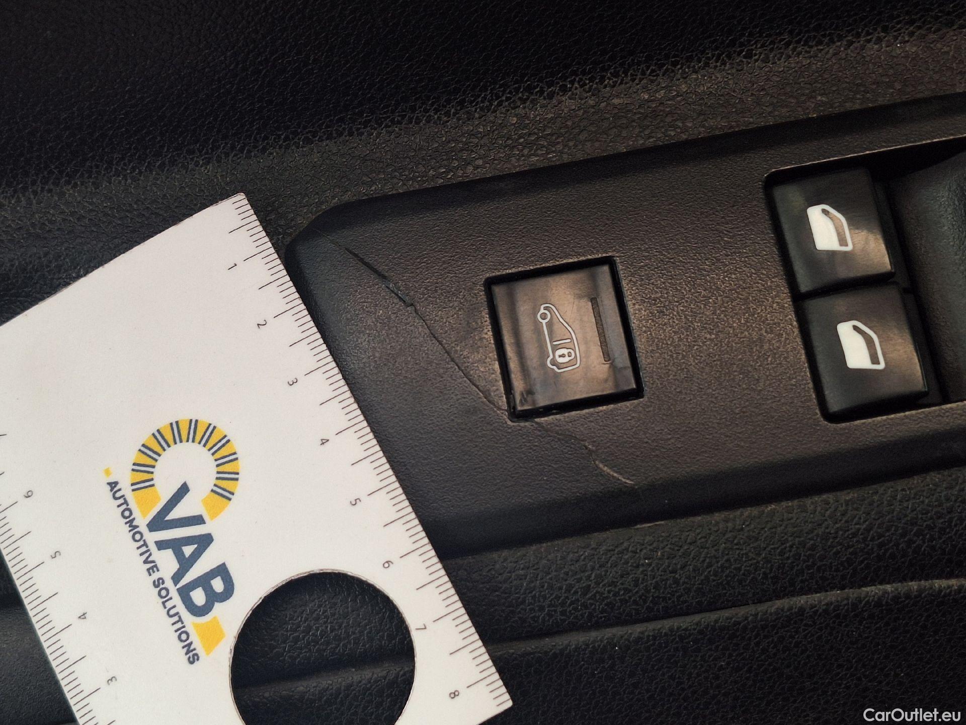  Citroen  Berlingo Citroën, _ '18, Citroën  M Light 1.2 PT 110 S&S MAN6 Contr #9