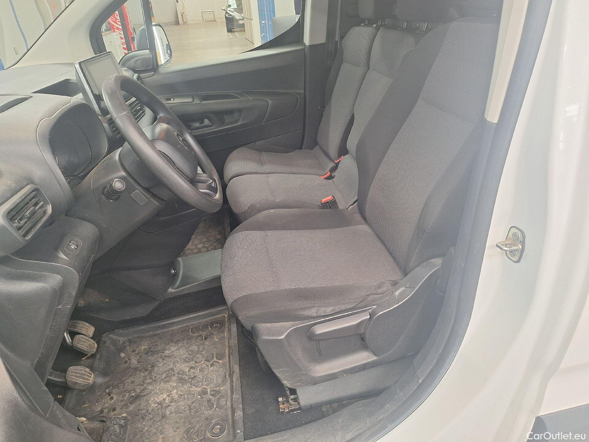  Citroen  Berlingo Citroën, _ '18, Citroën  M Light 1.2 PT 110 S&S MAN6 Contr #10