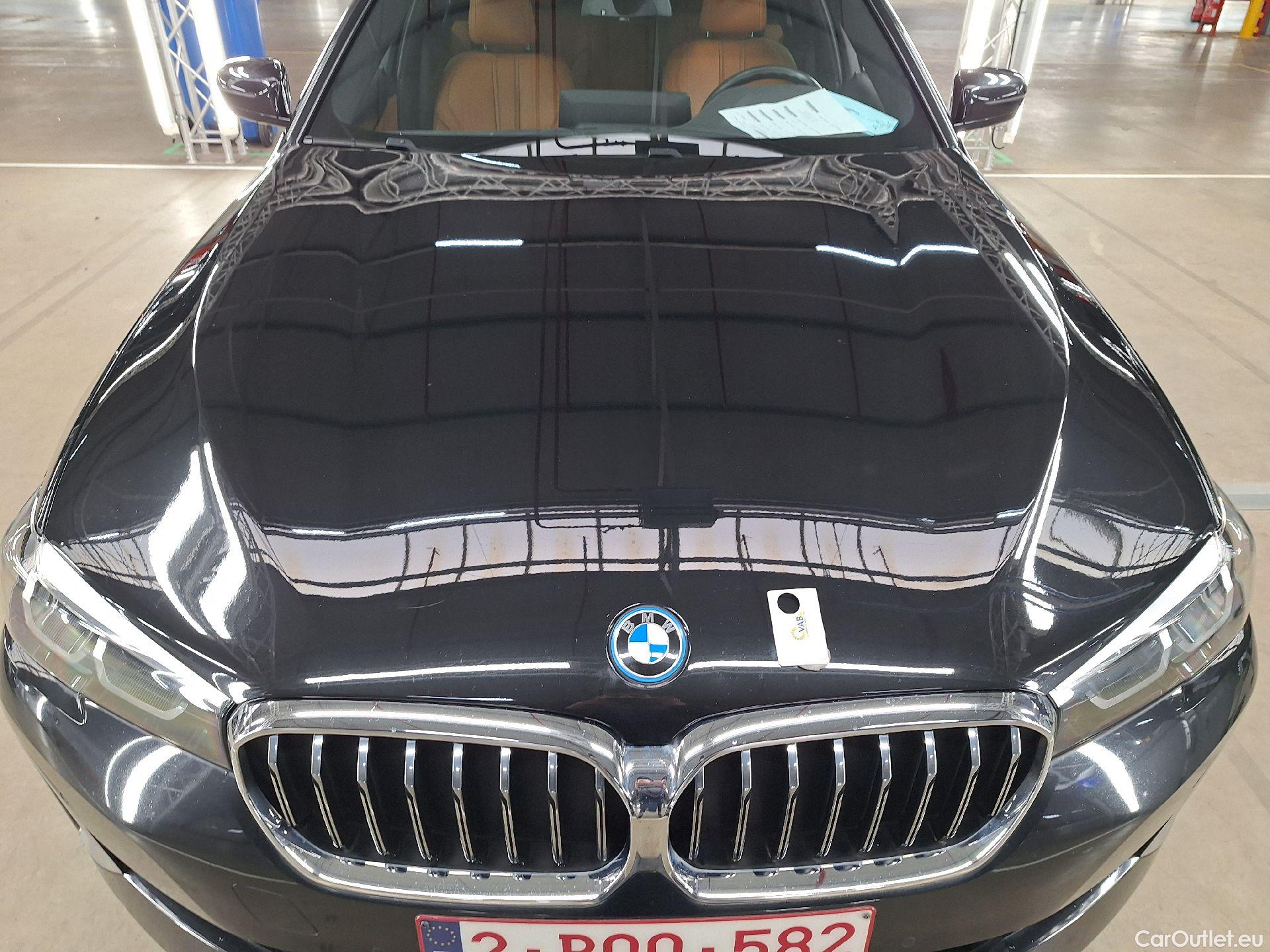  Bmw  Serie 5 BMW, 5-ser To FL'20 PHEV, BMW 5 Reeks Touring 520e 150kW 5d #25