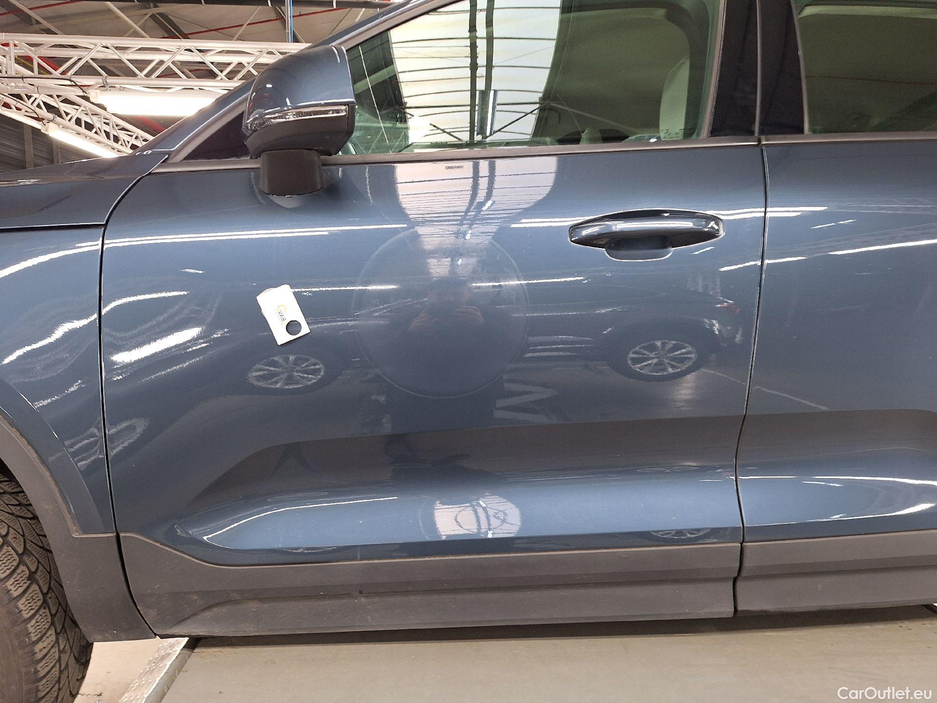  Volvo  XC 40 Volvo, XC40 '17, Volvo XC40 T3 Momentum Pro 5d #8