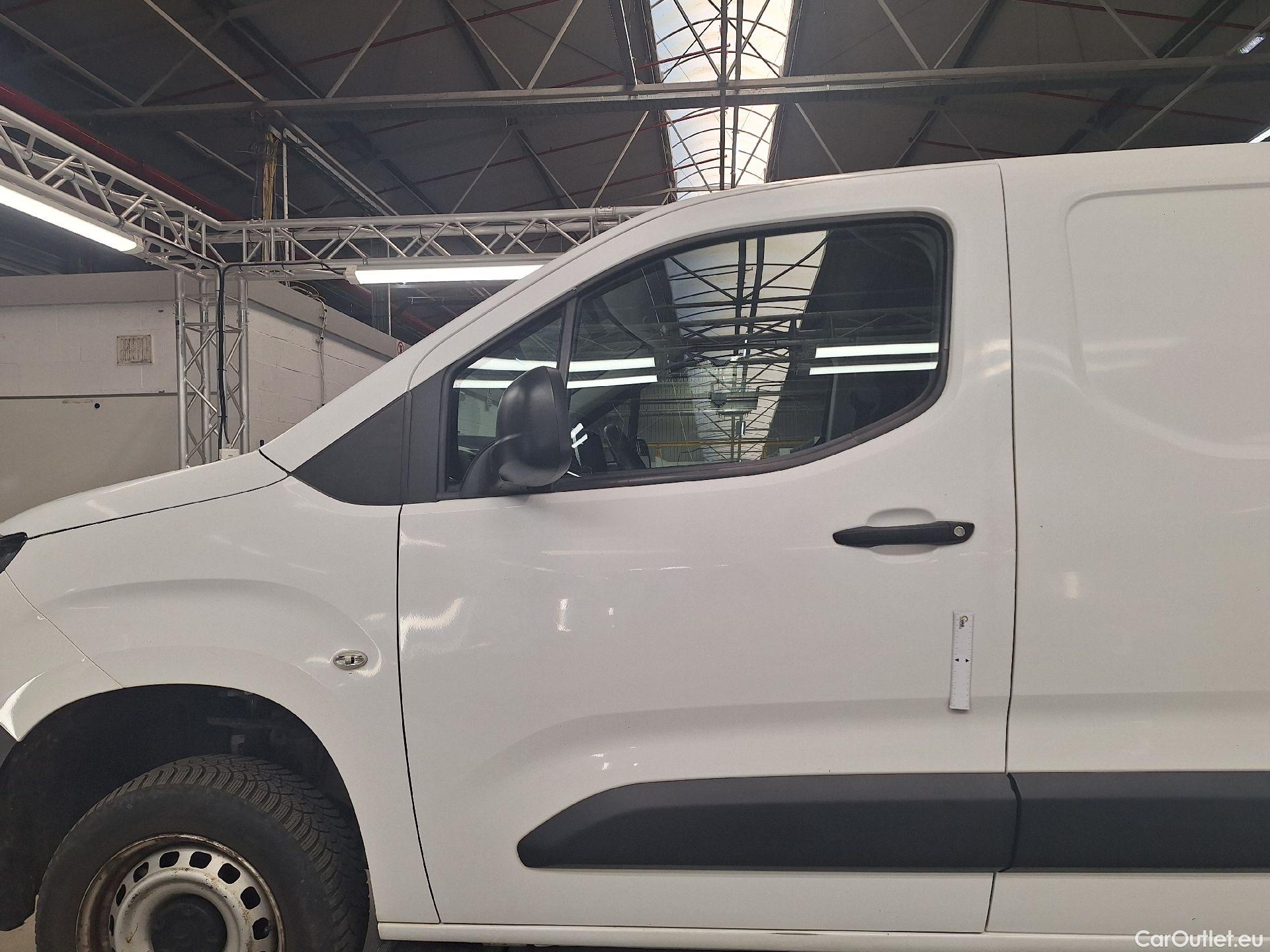  Citroen  Berlingo Citroën, _ '18, Citroën  M Light 1.2 PT 110 S&S MAN6 Contr #97