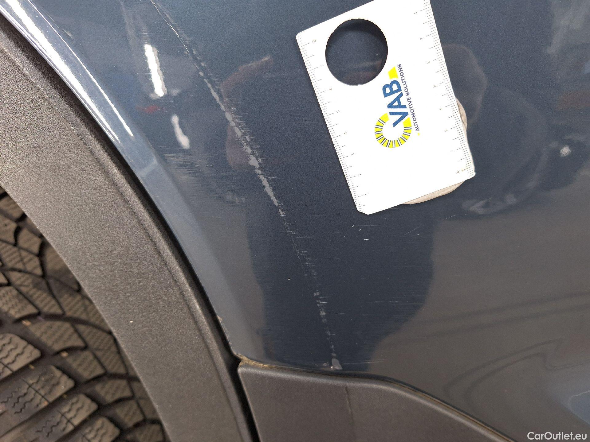  Volvo  XC 40 Volvo, XC40 '17, Volvo XC40 T3 Momentum Pro 5d #24