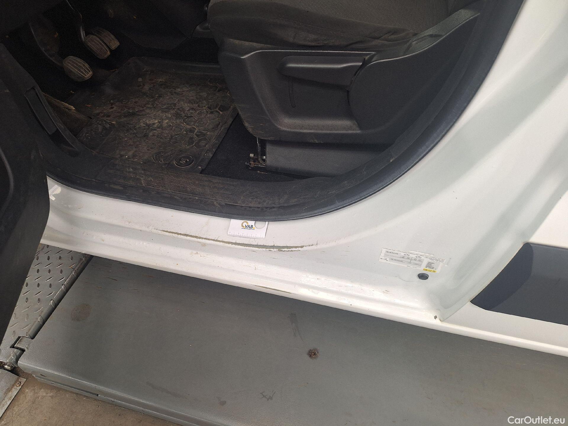  Citroen  Berlingo Citroën, _ '18, Citroën  M Light 1.2 PT 110 S&S MAN6 Contr #15