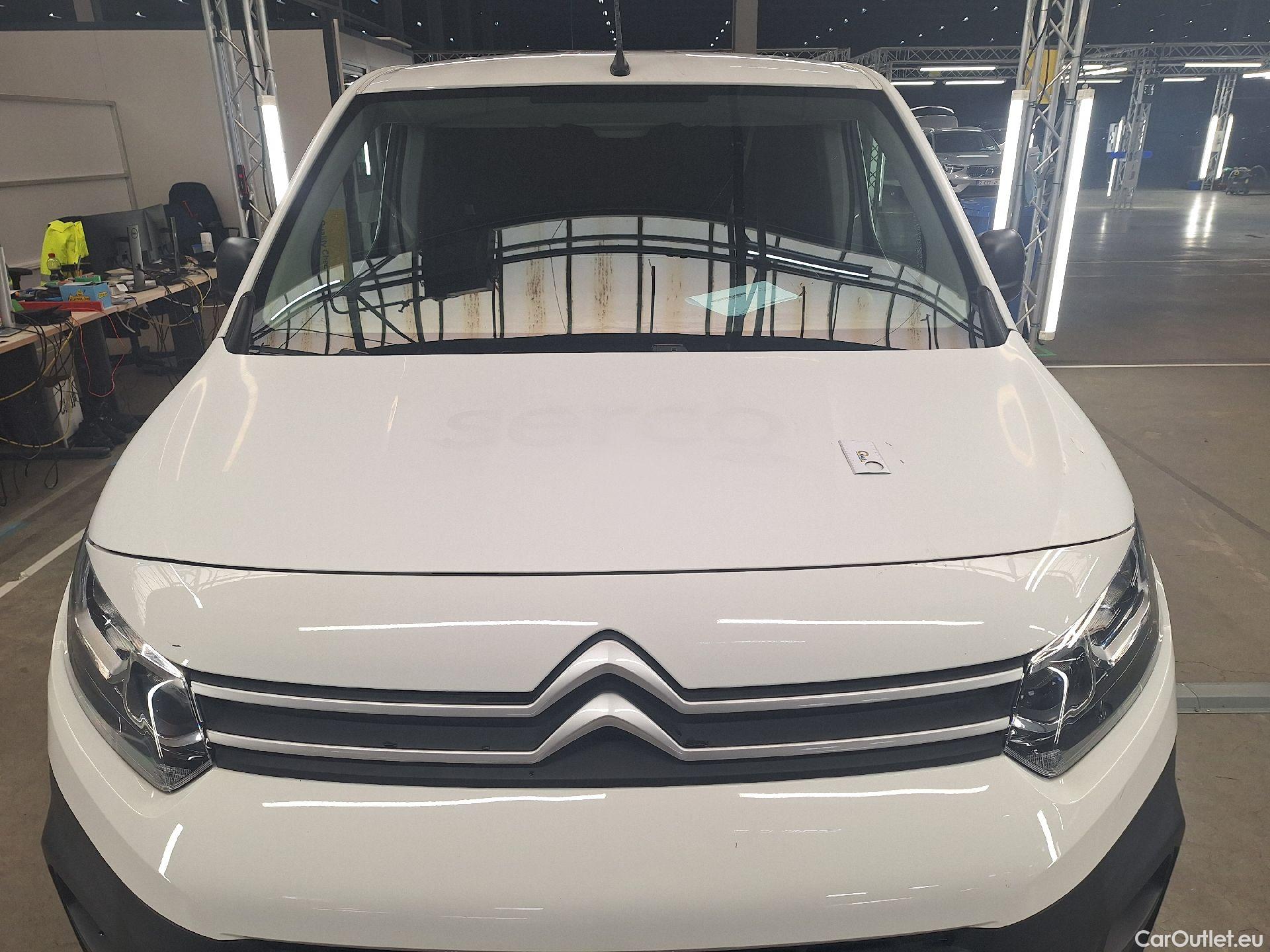  Citroen  Berlingo Citroën, _ '18, Citroën  M Light 1.2 PT 110 S&S MAN6 Contr #1