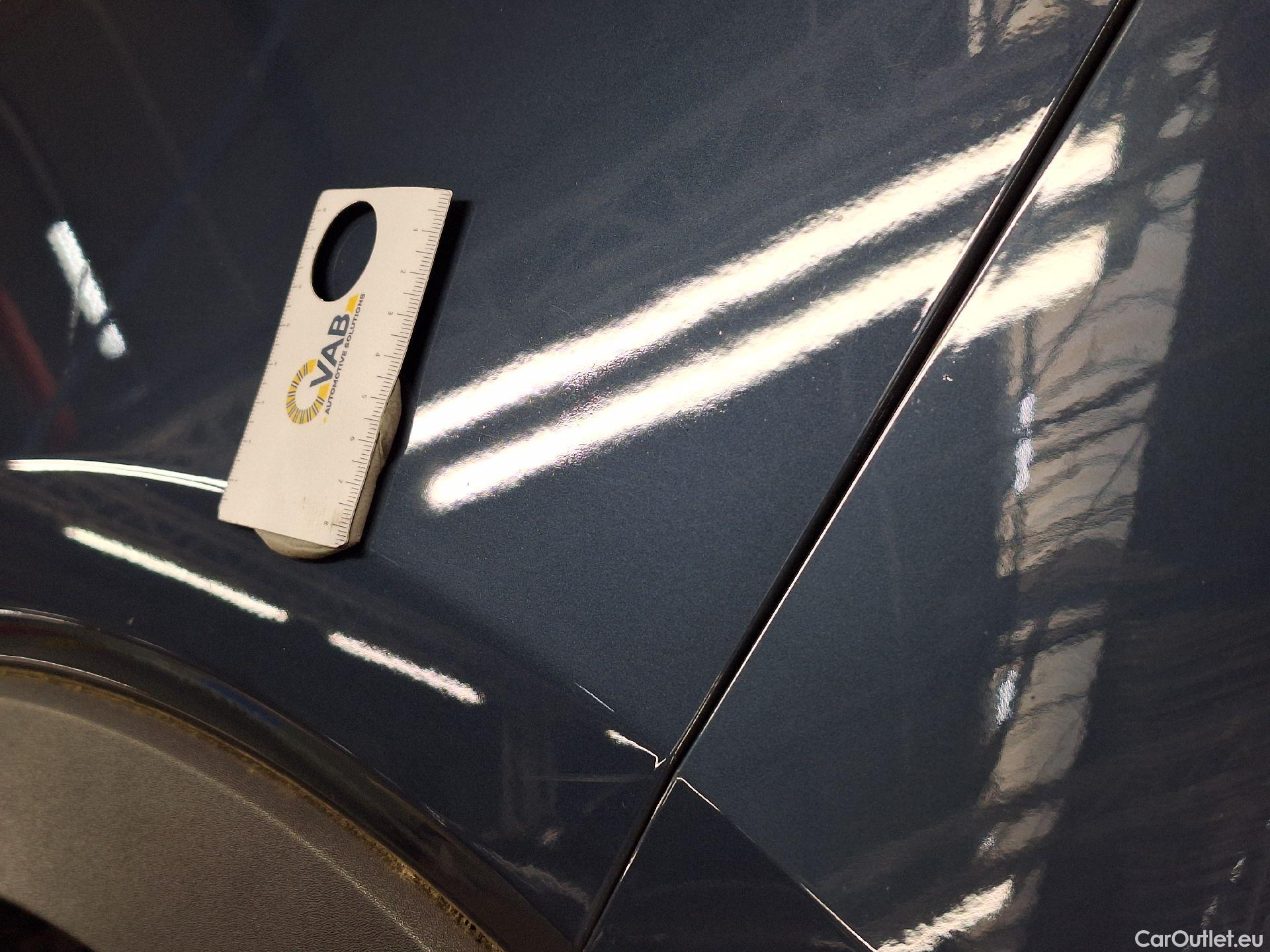  Volvo  XC 40 Volvo, XC40 '17, Volvo XC40 T3 Momentum Pro 5d #11