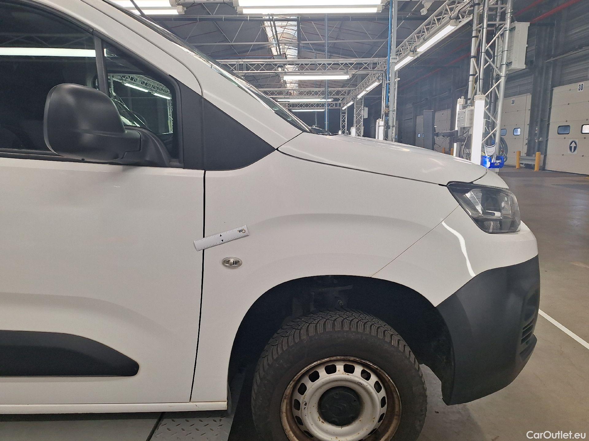  Citroen  Berlingo Citroën, _ '18, Citroën  M Light 1.2 PT 110 S&S MAN6 Contr #84