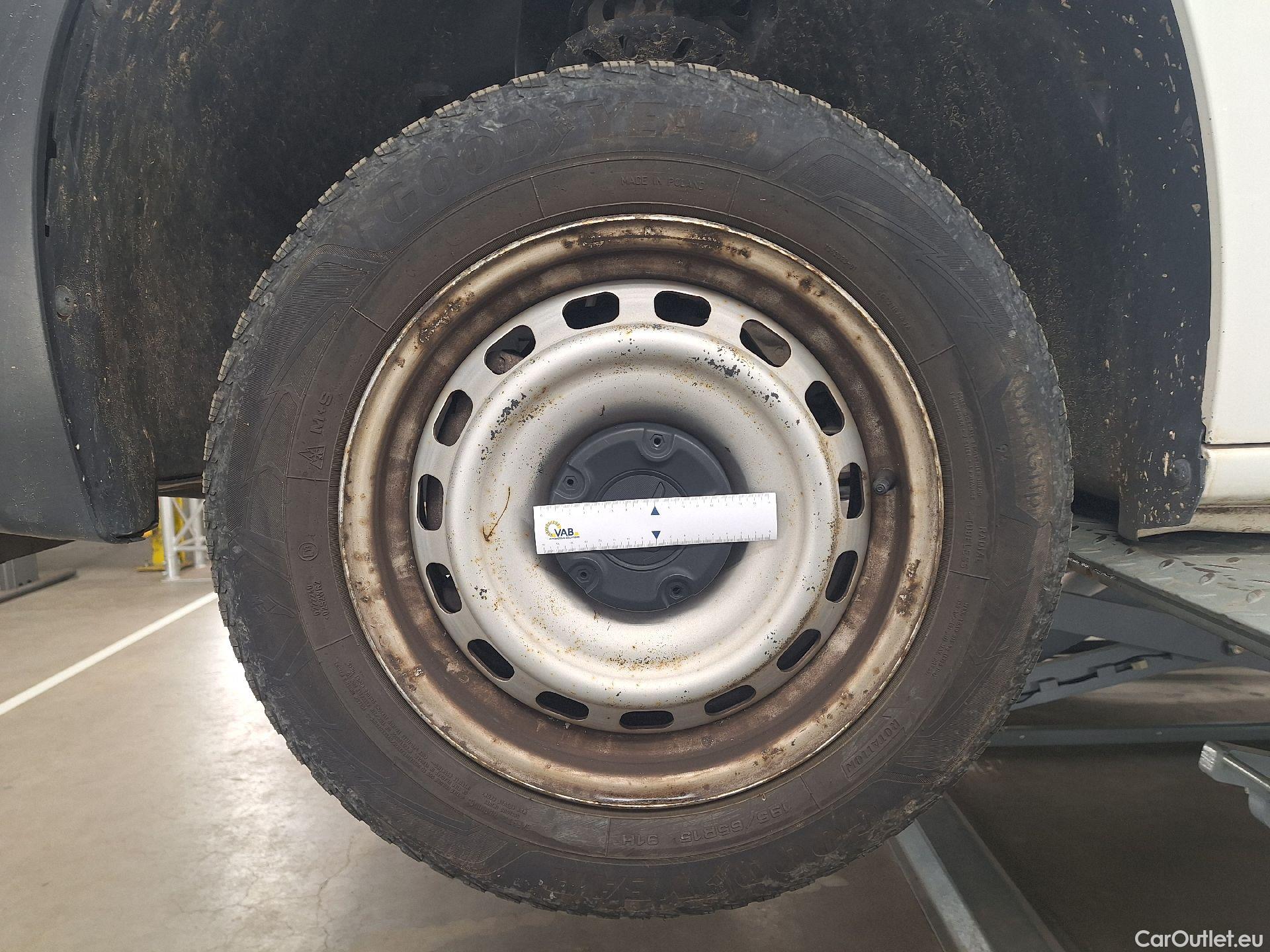  Citroen  Berlingo Citroën, _ '18, Citroën  M Light 1.2 PT 110 S&S MAN6 Contr #24