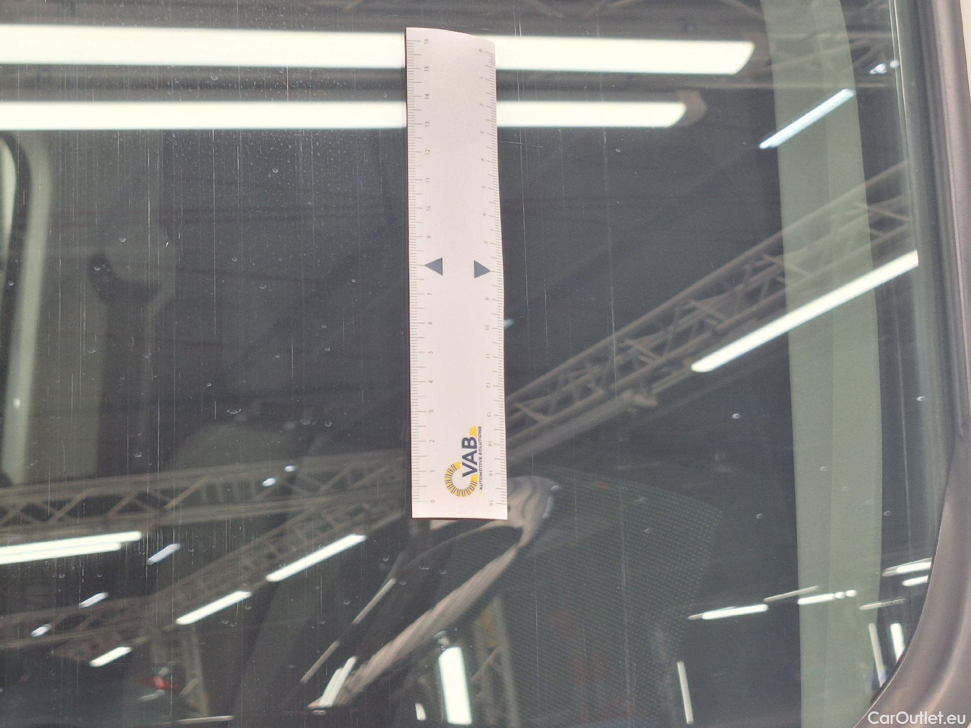  Citroen  Berlingo Citroën, _ '18, Citroën  M Light 1.2 PT 110 S&S MAN6 Contr #111