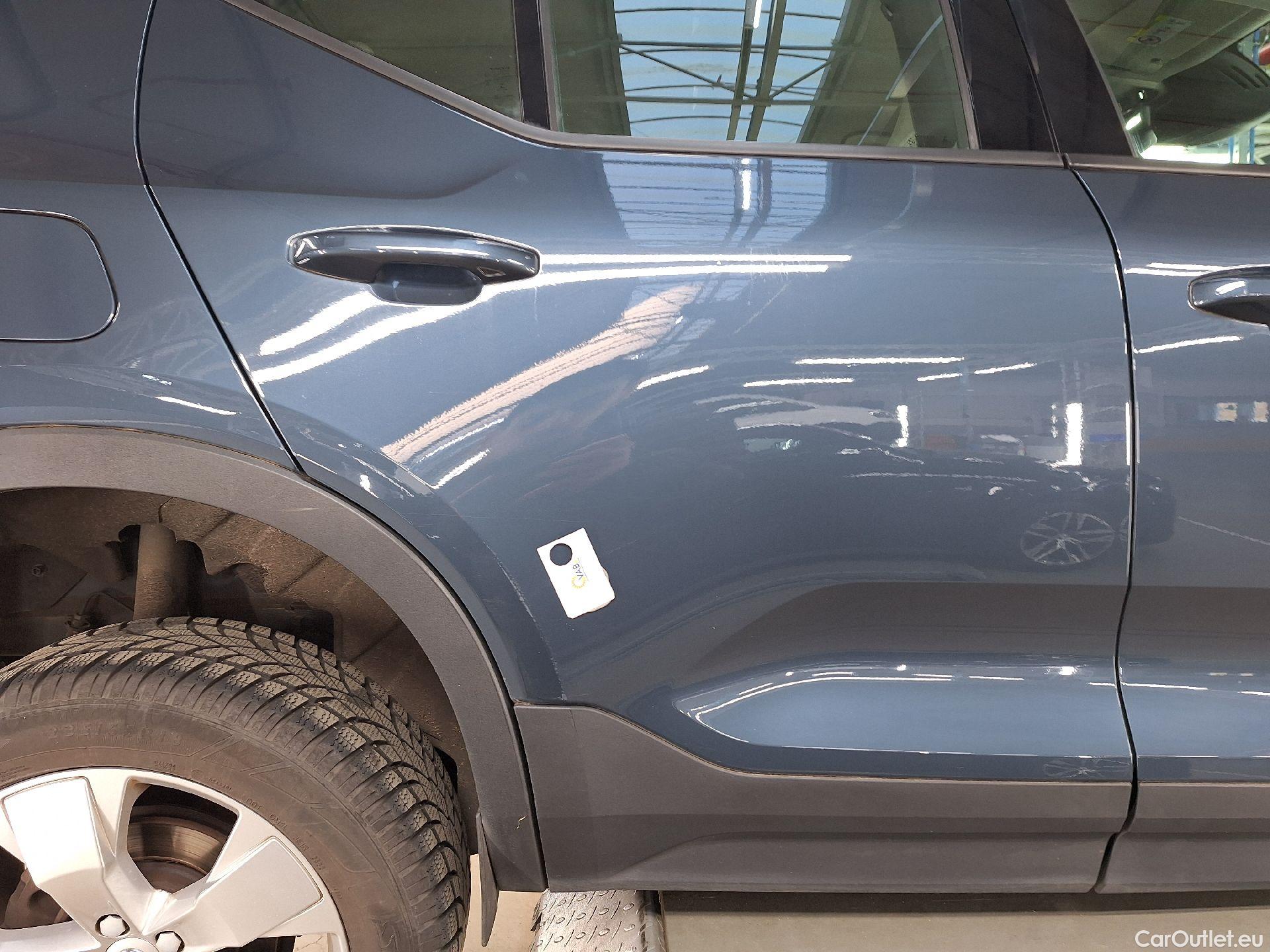  Volvo  XC 40 Volvo, XC40 '17, Volvo XC40 T3 Momentum Pro 5d #23