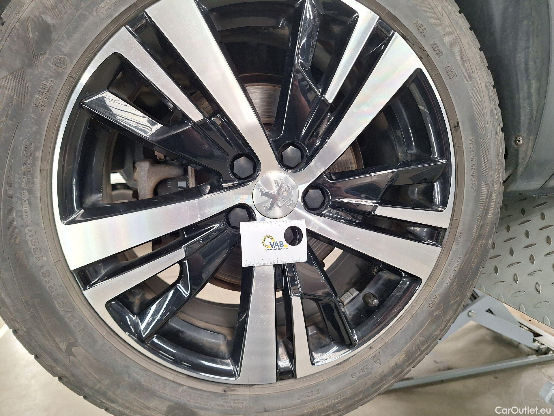  Peugeot  3008 Peugeot,  FL'20, Peugeot  1.5 BlueHDi 96kW S&S EAT8 GT 5d #20