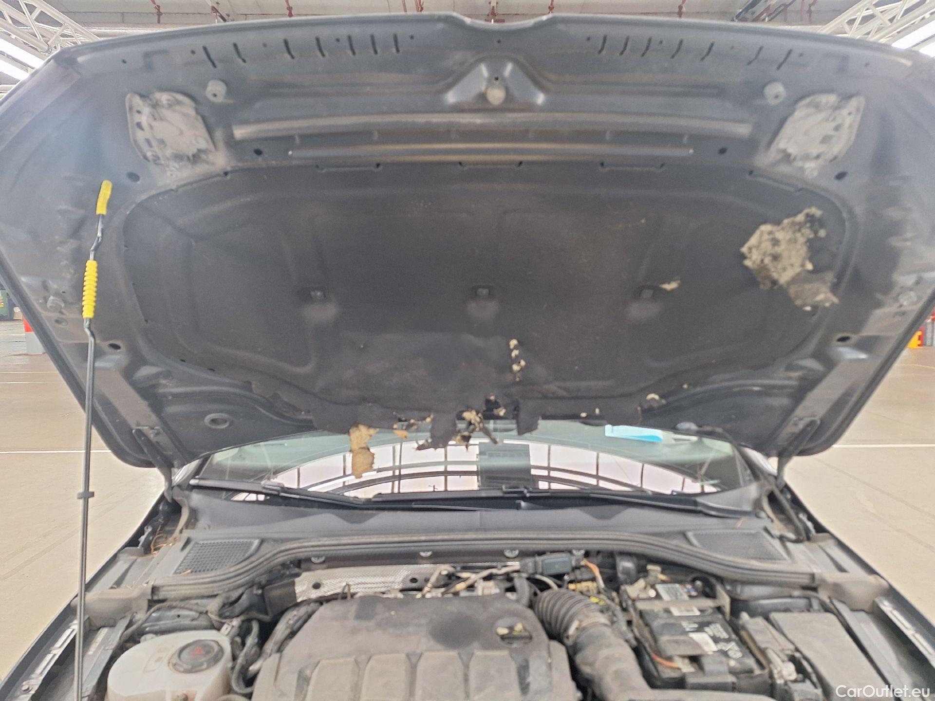  Volkswagen  Golf  VW, VIII '20, Volkswagen VIII 2.0 TDI 85kW Life 5d #1