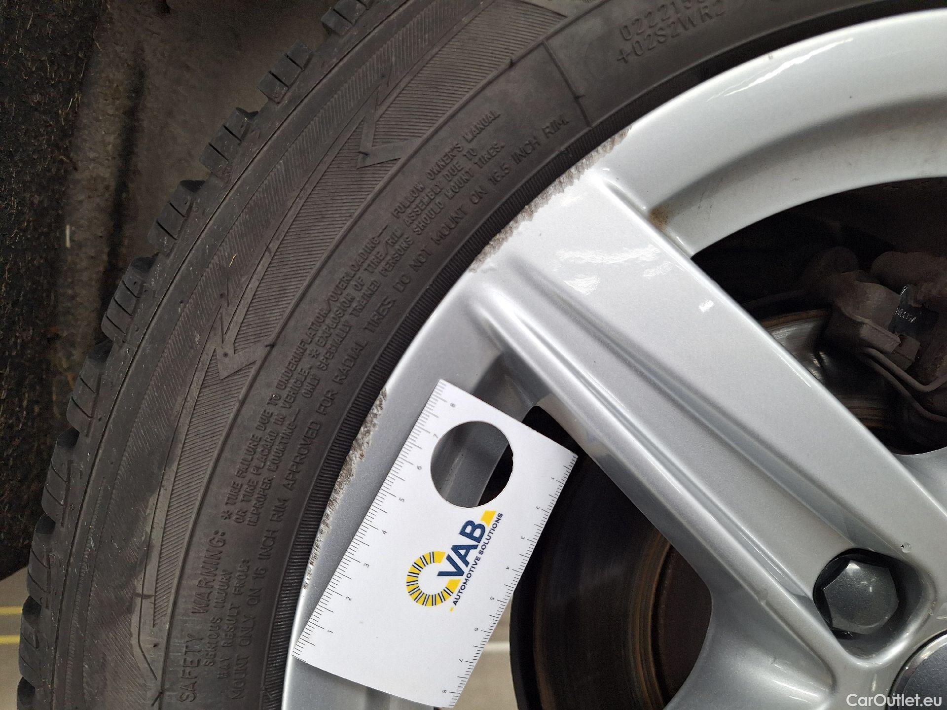  Audi  A3 Audi,  Sportback FL'16, Audi  Sportback 1.6 30 TDi 85kW 5d #31