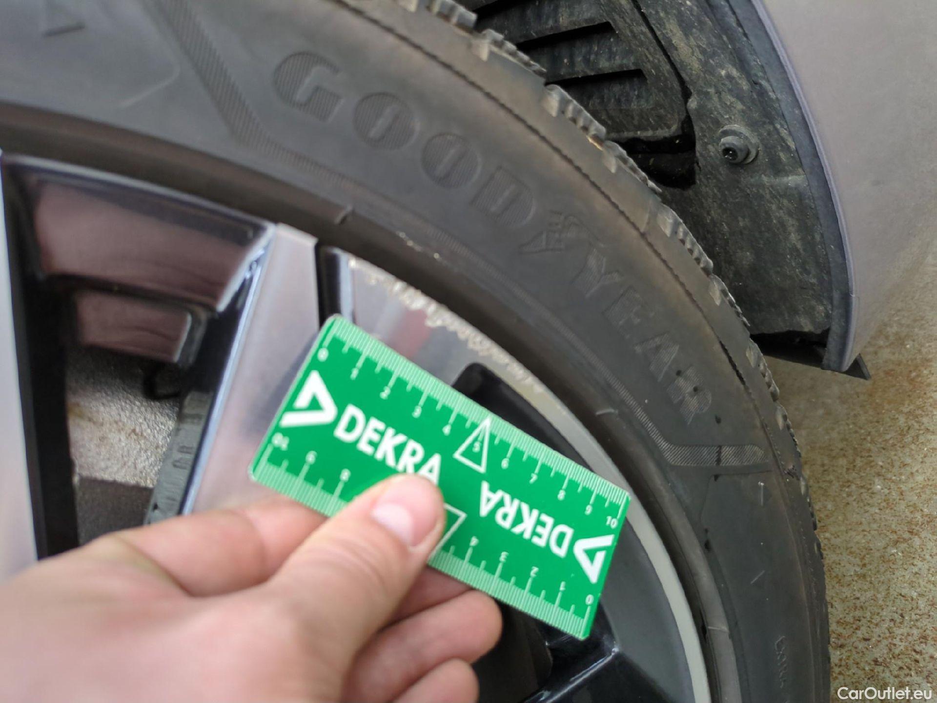  Peugeot  308  / 2021 / 5P / Berline PHEV 180 E-EAT8 ACTIVE PACK #6