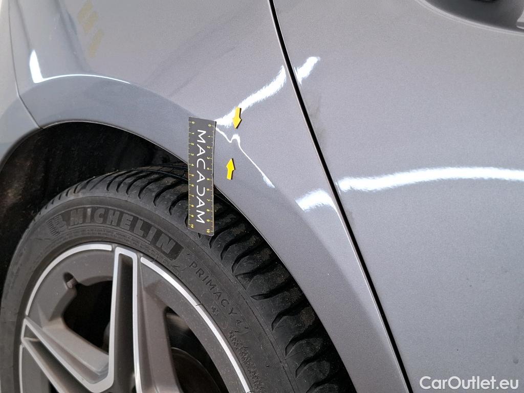  Mercedes  A-Klasse MERCEDES-BENZ Classe A Compact / 2018 / 5P / Berline A 180 d AMG Line 8G-DCT #18