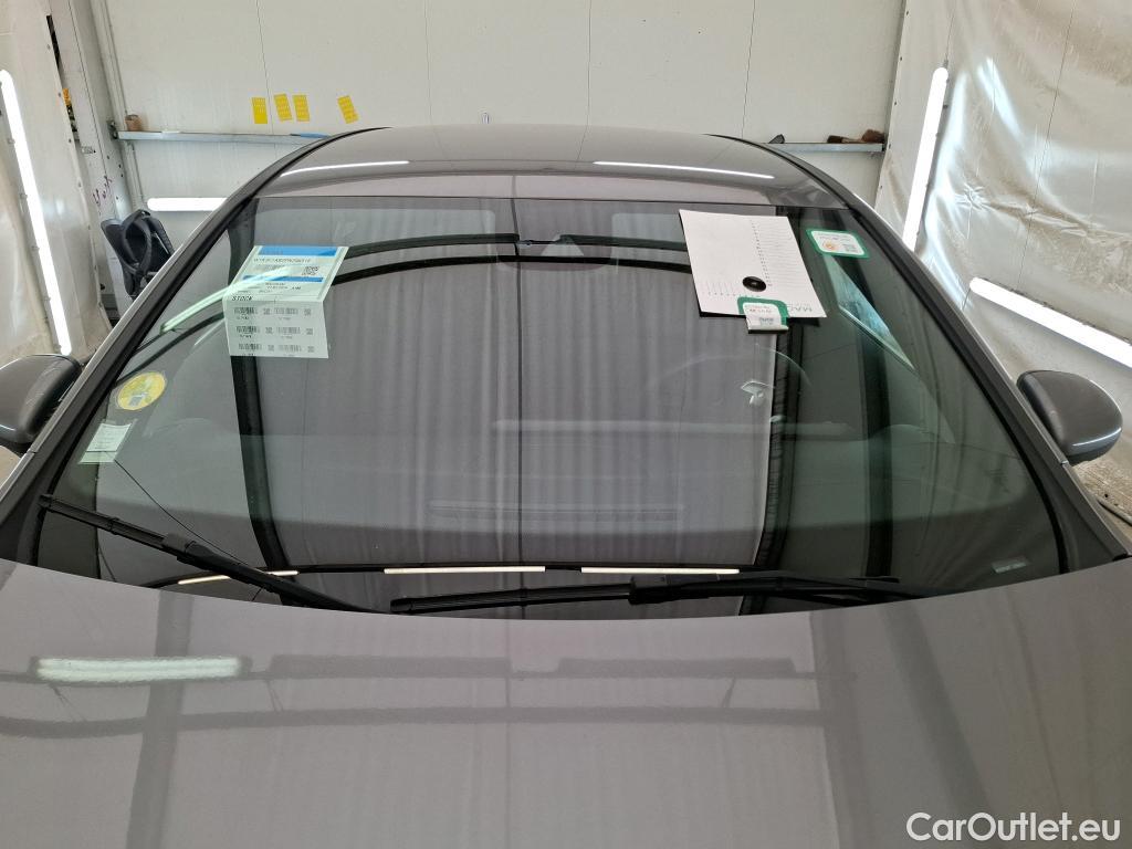  Mercedes  A-Klasse MERCEDES-BENZ Classe A Compact / 2018 / 5P / Berline A 180 d AMG Line 8G-DCT #1